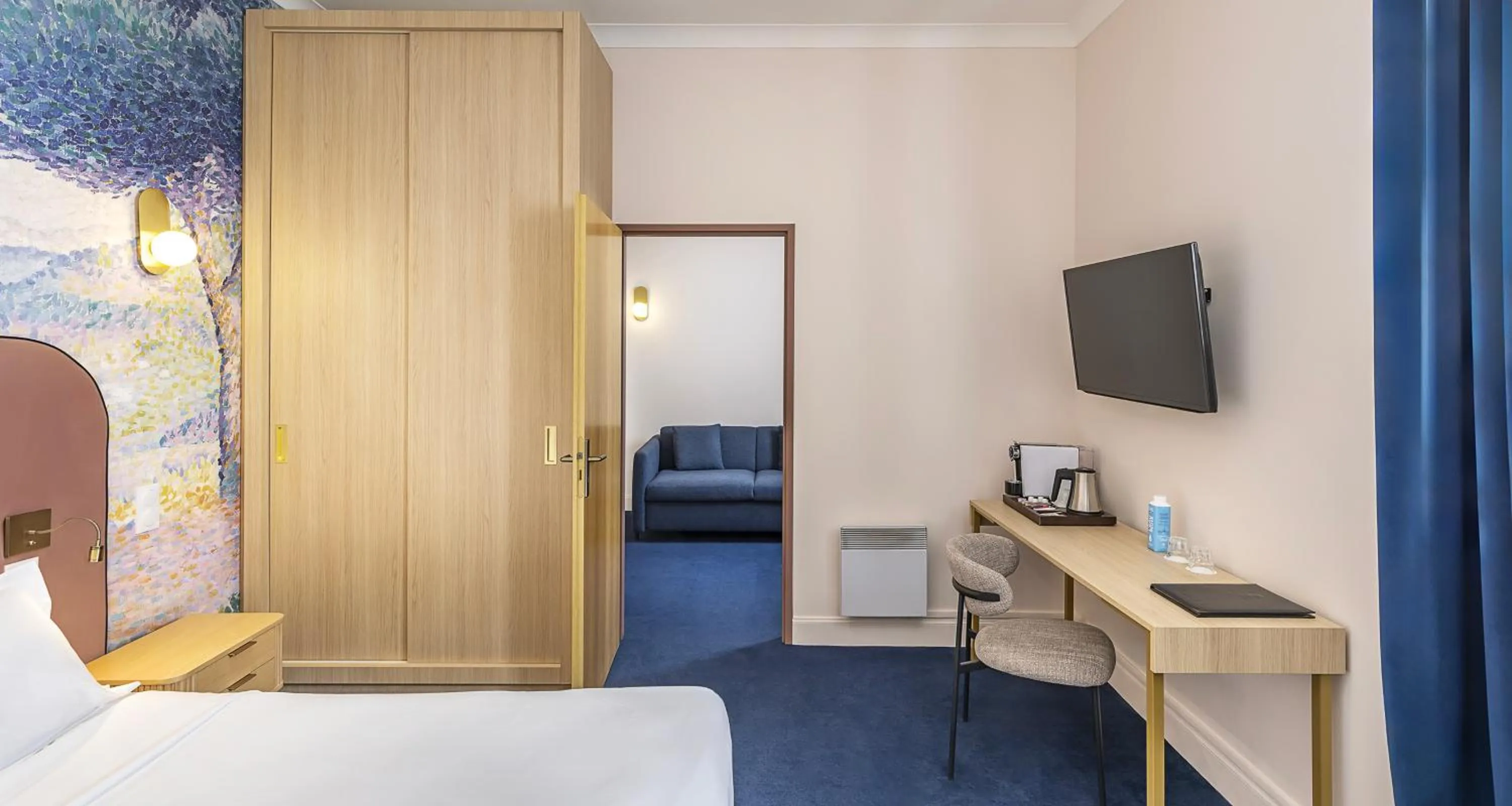 Bedroom, Bed in Best Western Poitiers Centre Le Grand Hôtel