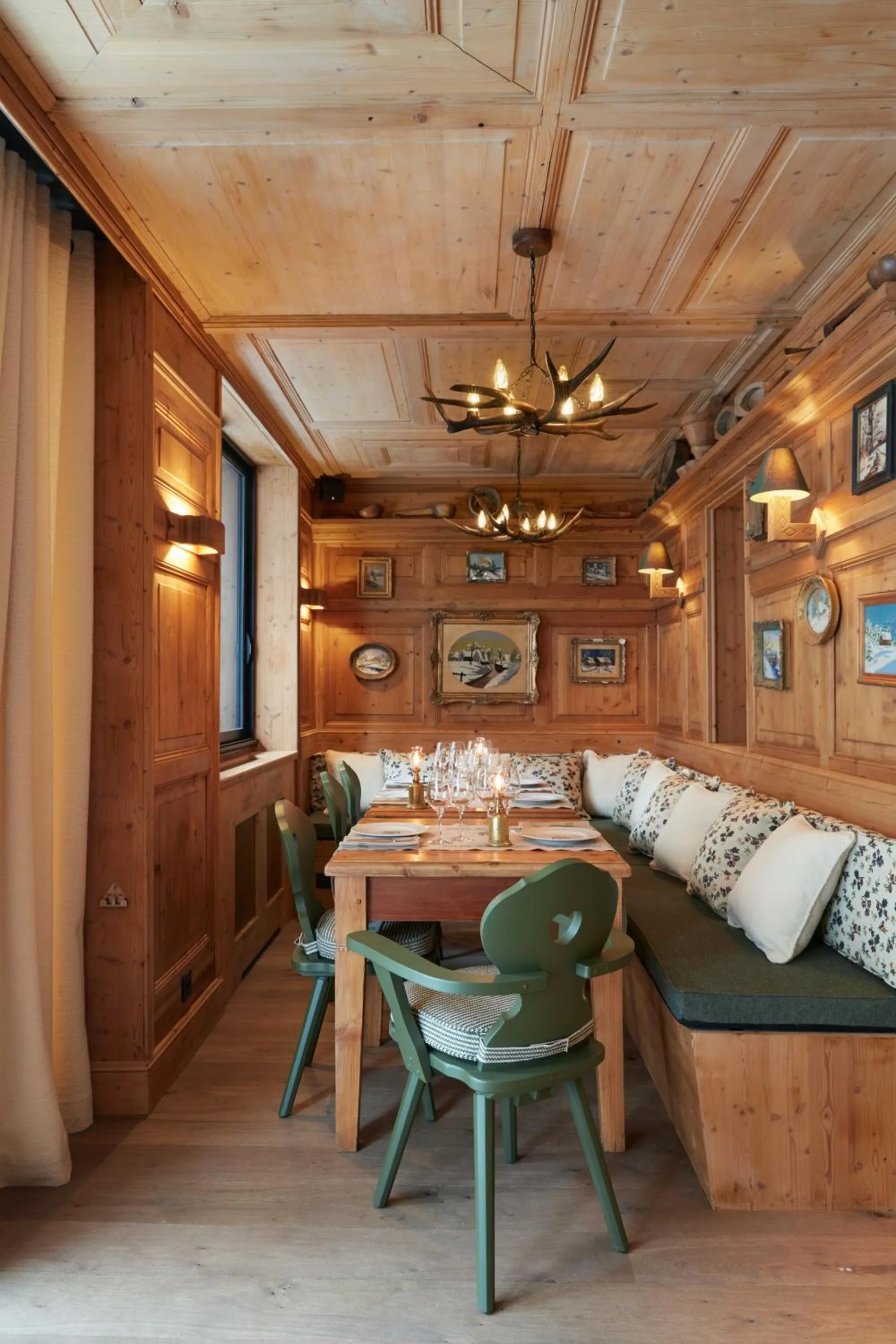 Restaurant/places to eat in Hotel Mont Blanc Megève