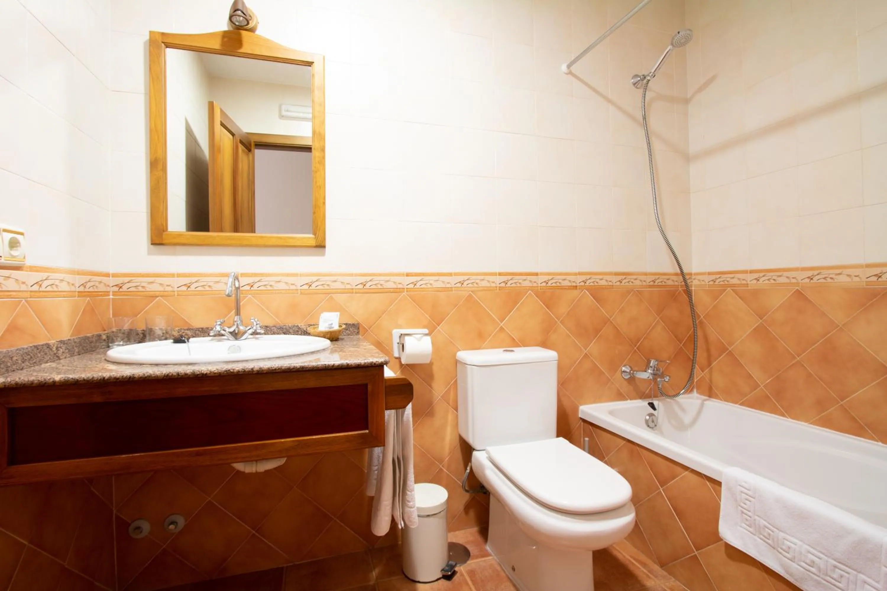 Bathroom in Tirontillana