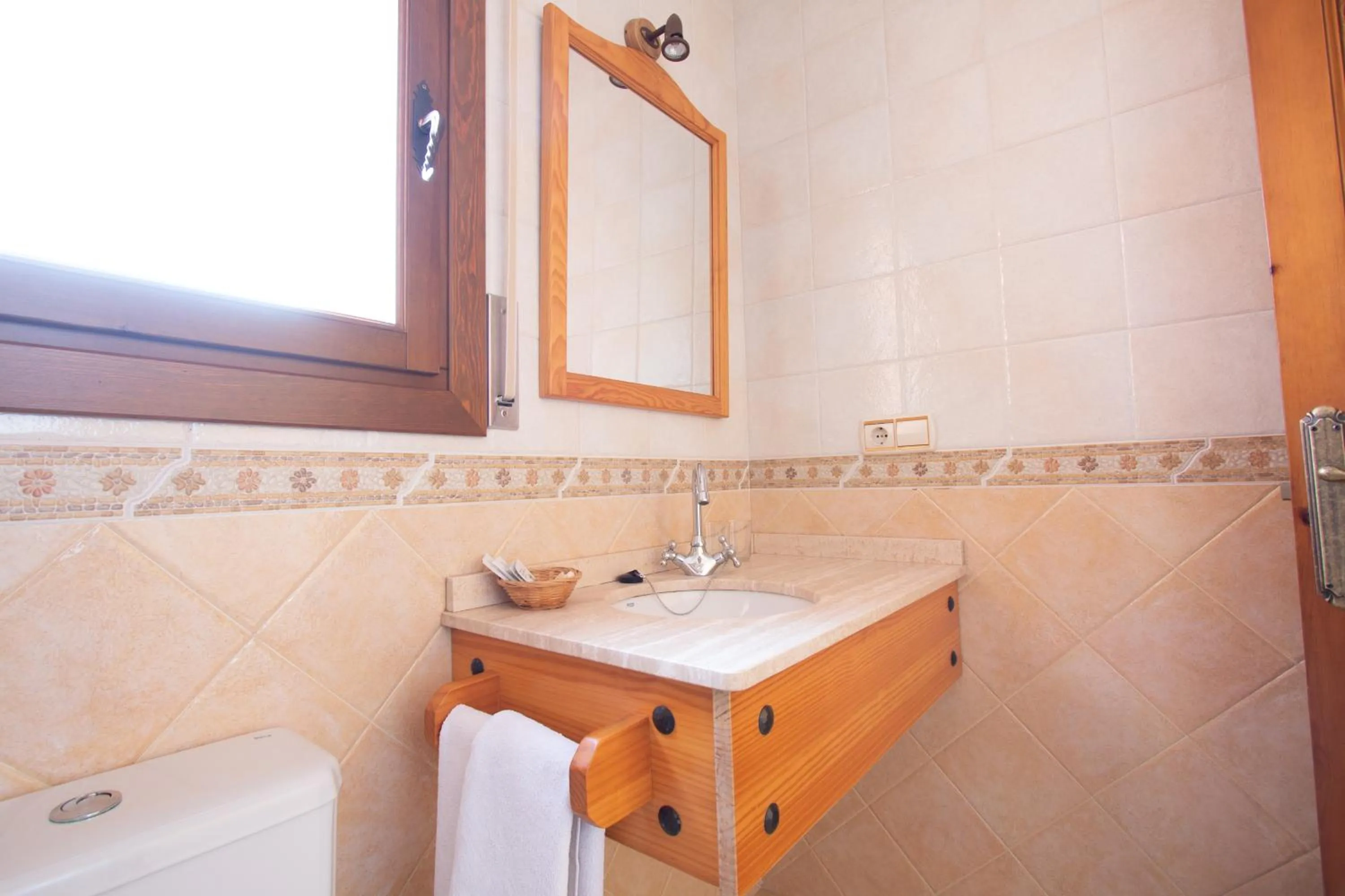 Bathroom in Tirontillana