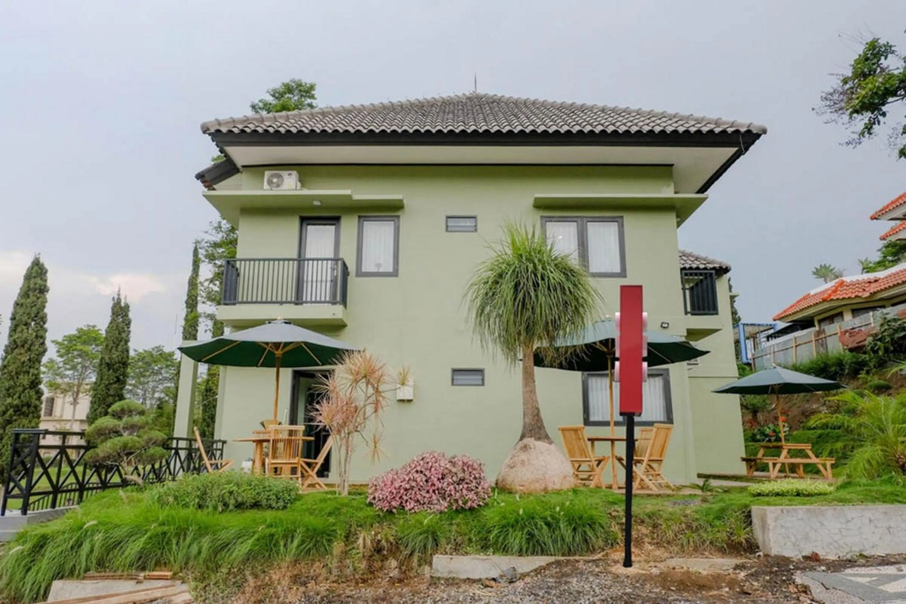 Panorama Inn Residence Batu Redpartner