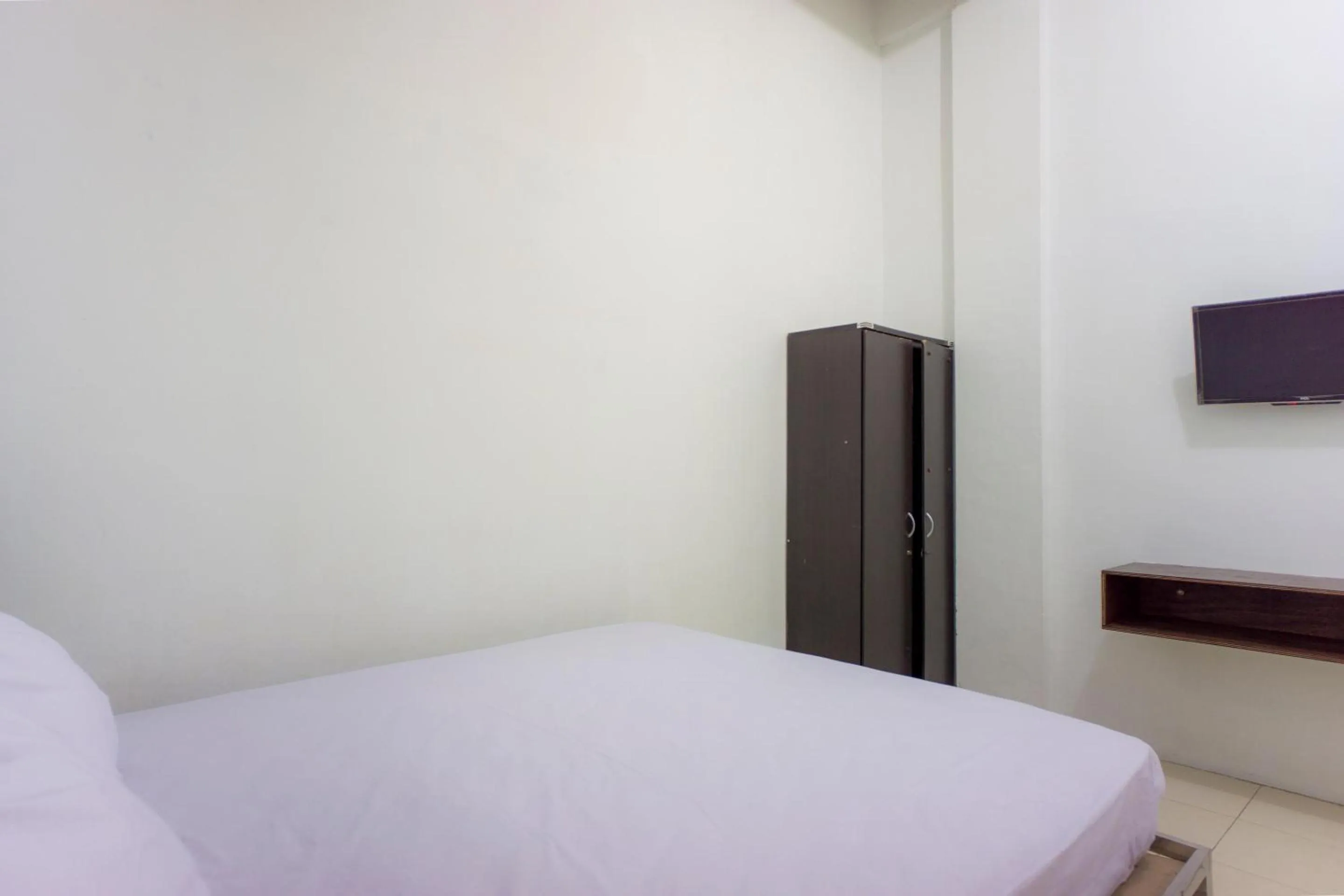 Bedroom, Bed in OYO Life 2366 Gatsu Kost