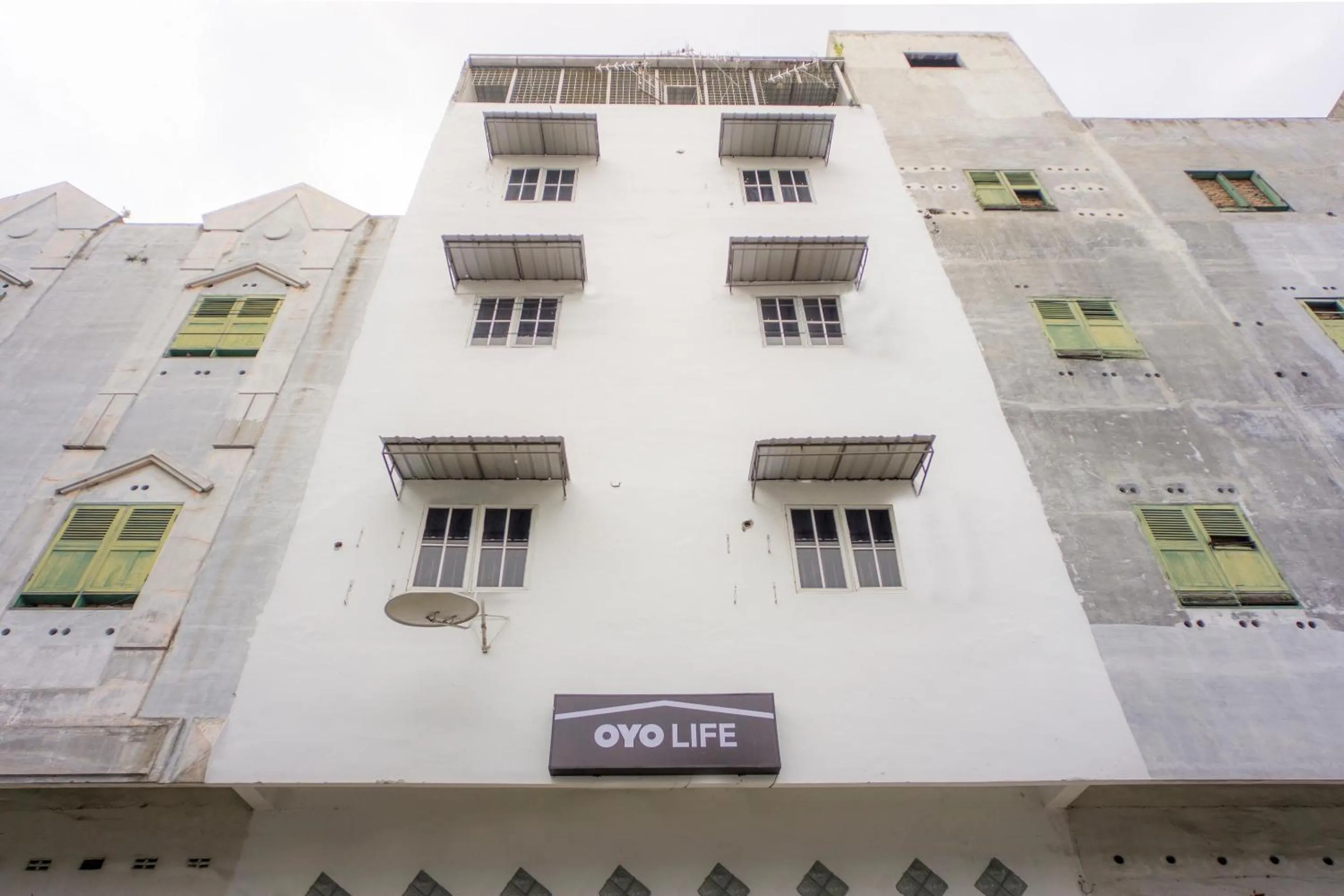 Facade/entrance in OYO Life 2366 Gatsu Kost