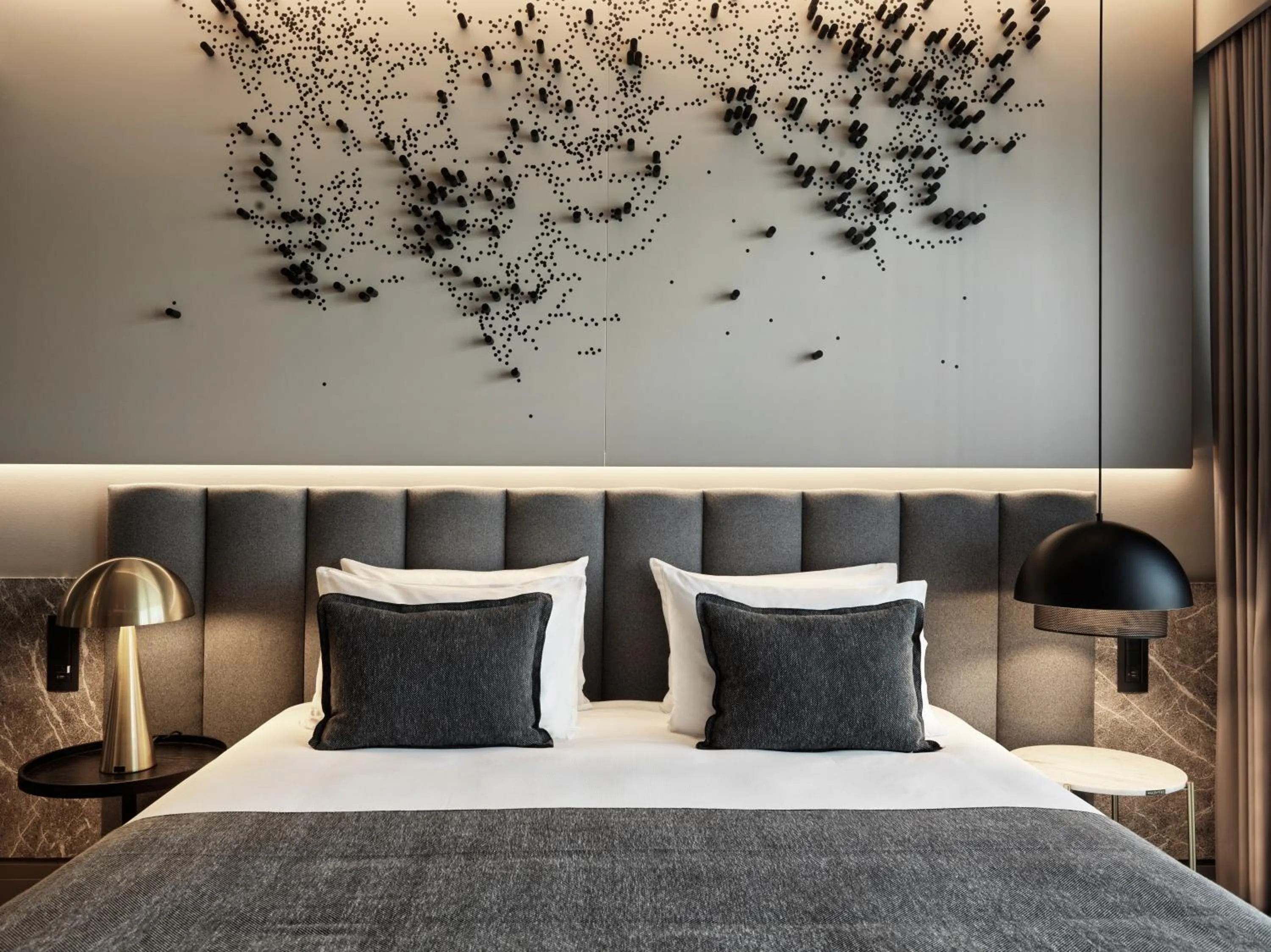 Bed in Heritage Hill Hotel