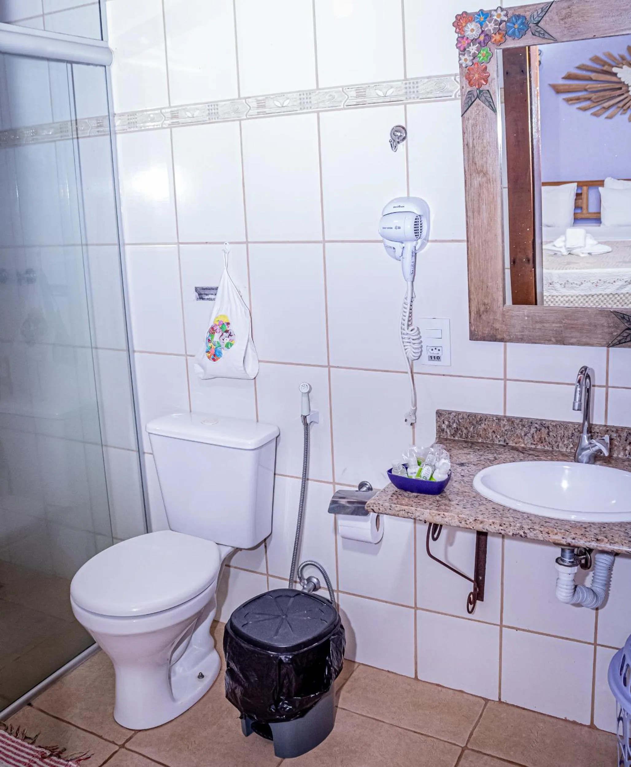 Shower in Casa de Violeta Pousada