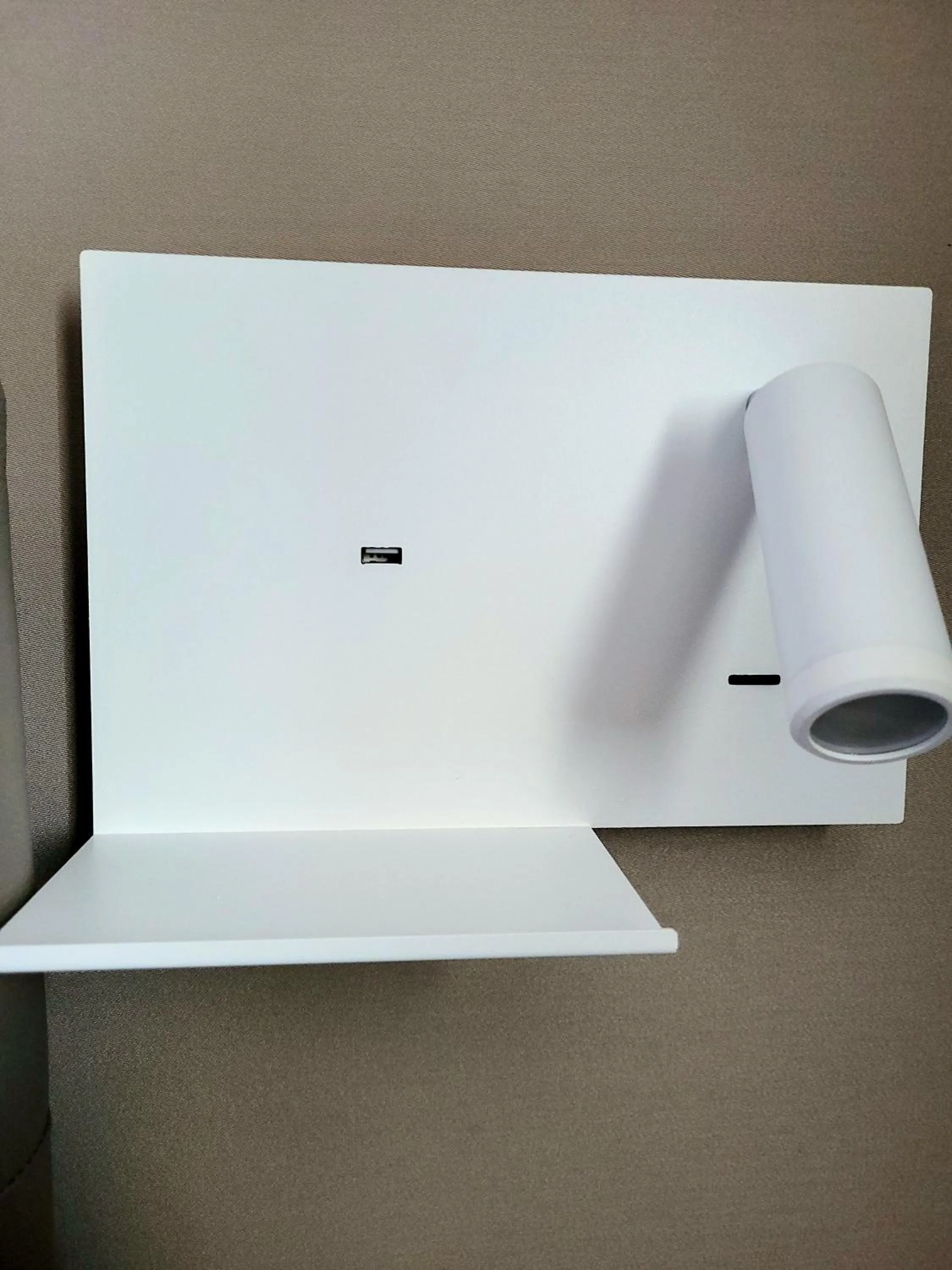 Decorative detail in Contact Hôtel Solana, Niort MendesFrance