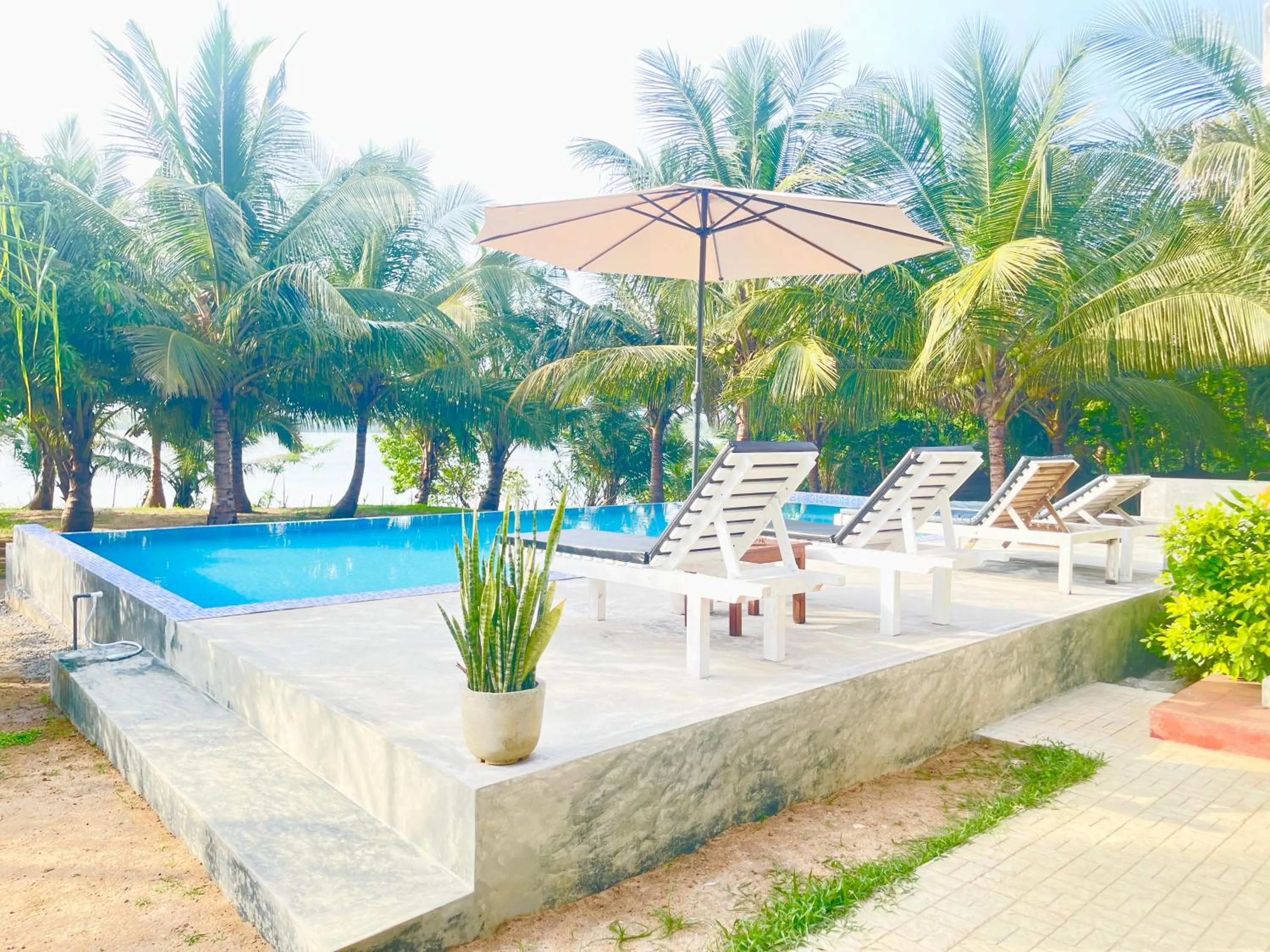 Ashansa Lagoon Resort