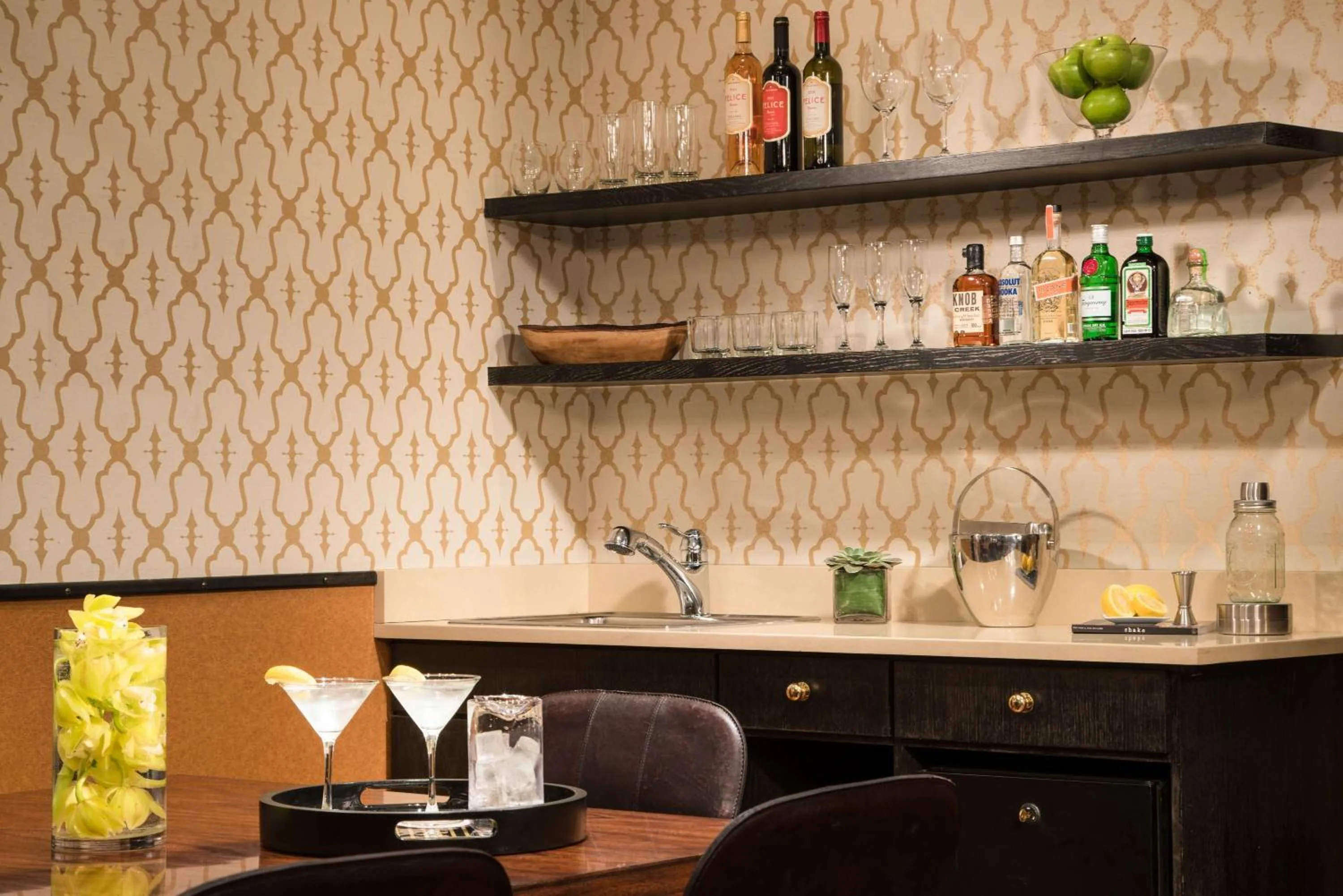 Photo of the whole room in Gild Hall, A Thompson Hotel, by Hyatt