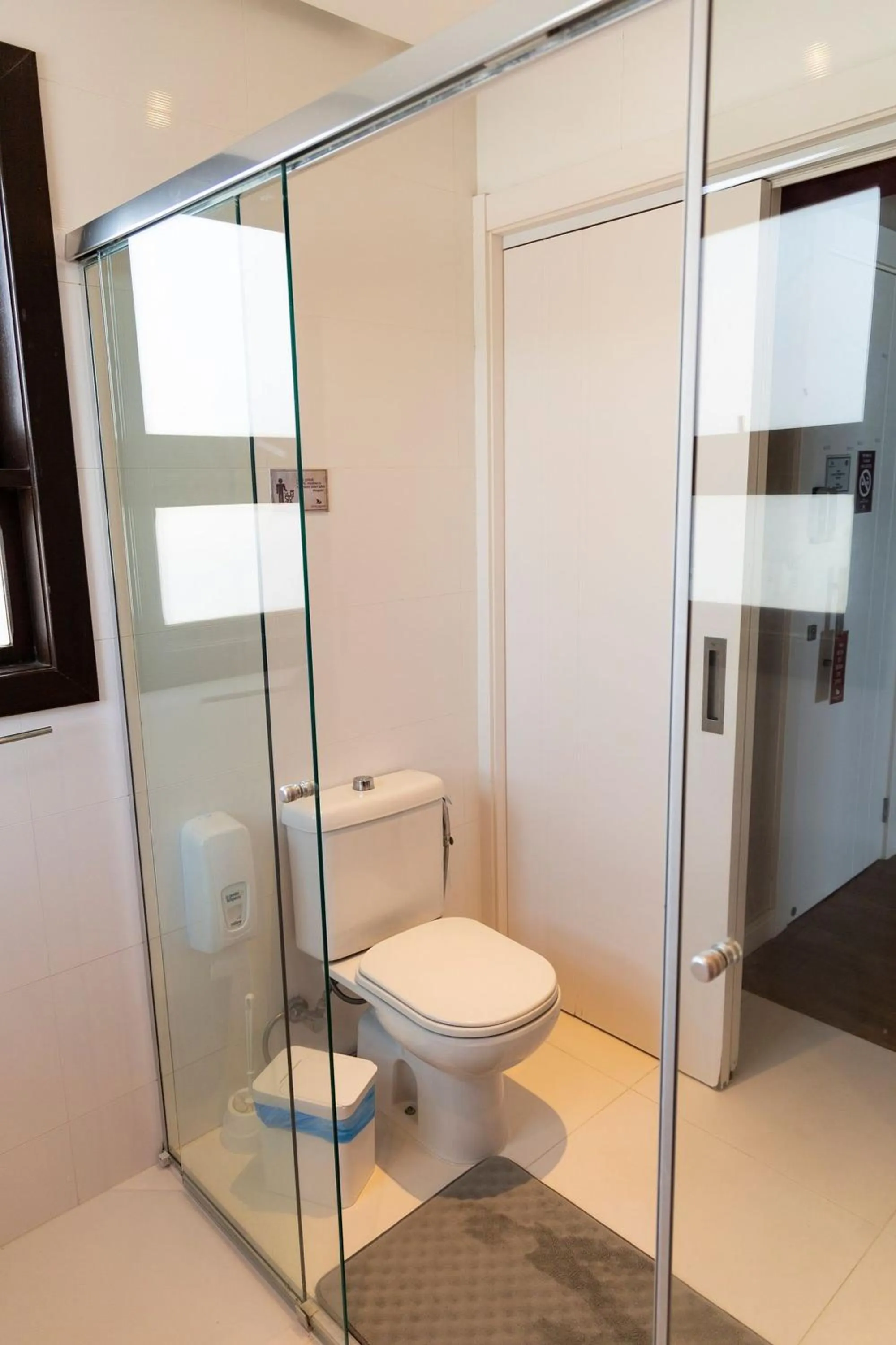 Toilet in Hospedaria Refugio das Galés