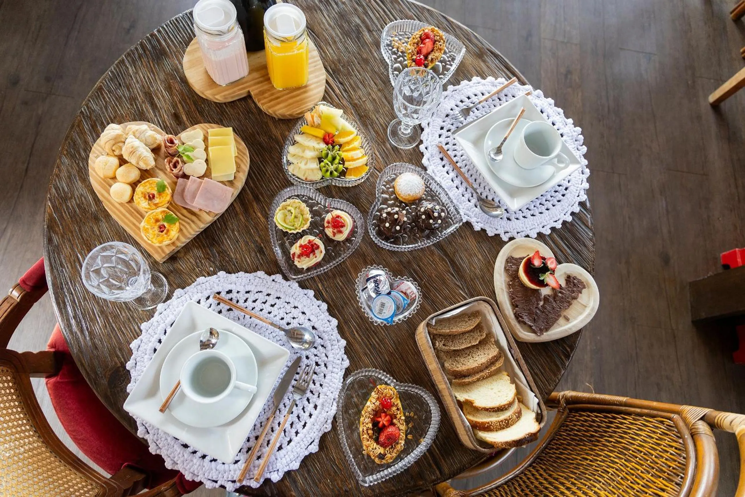 Food and drinks in Hospedaria Refugio das Galés