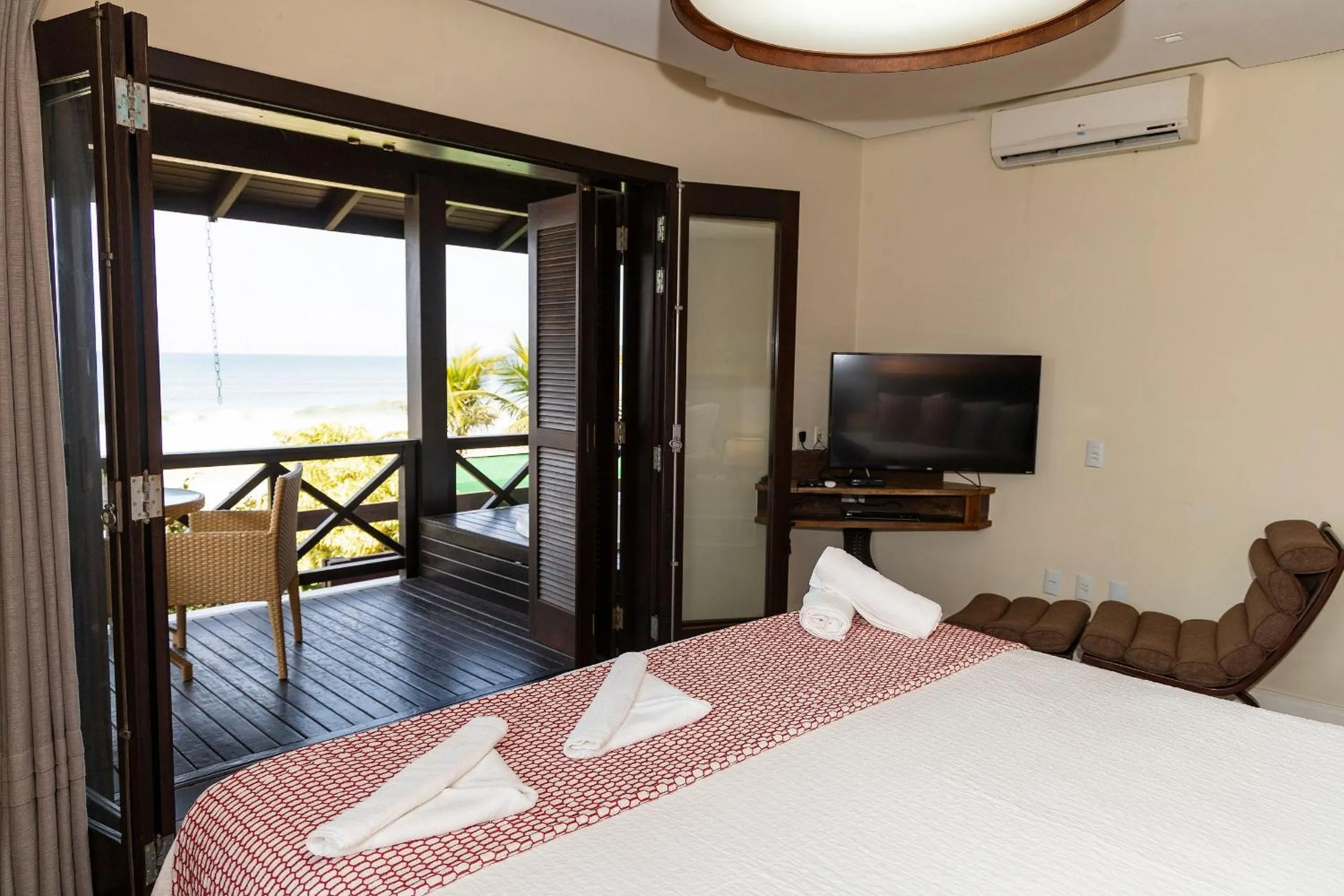 View (from property/room), Bed in Hospedaria Refugio das Galés