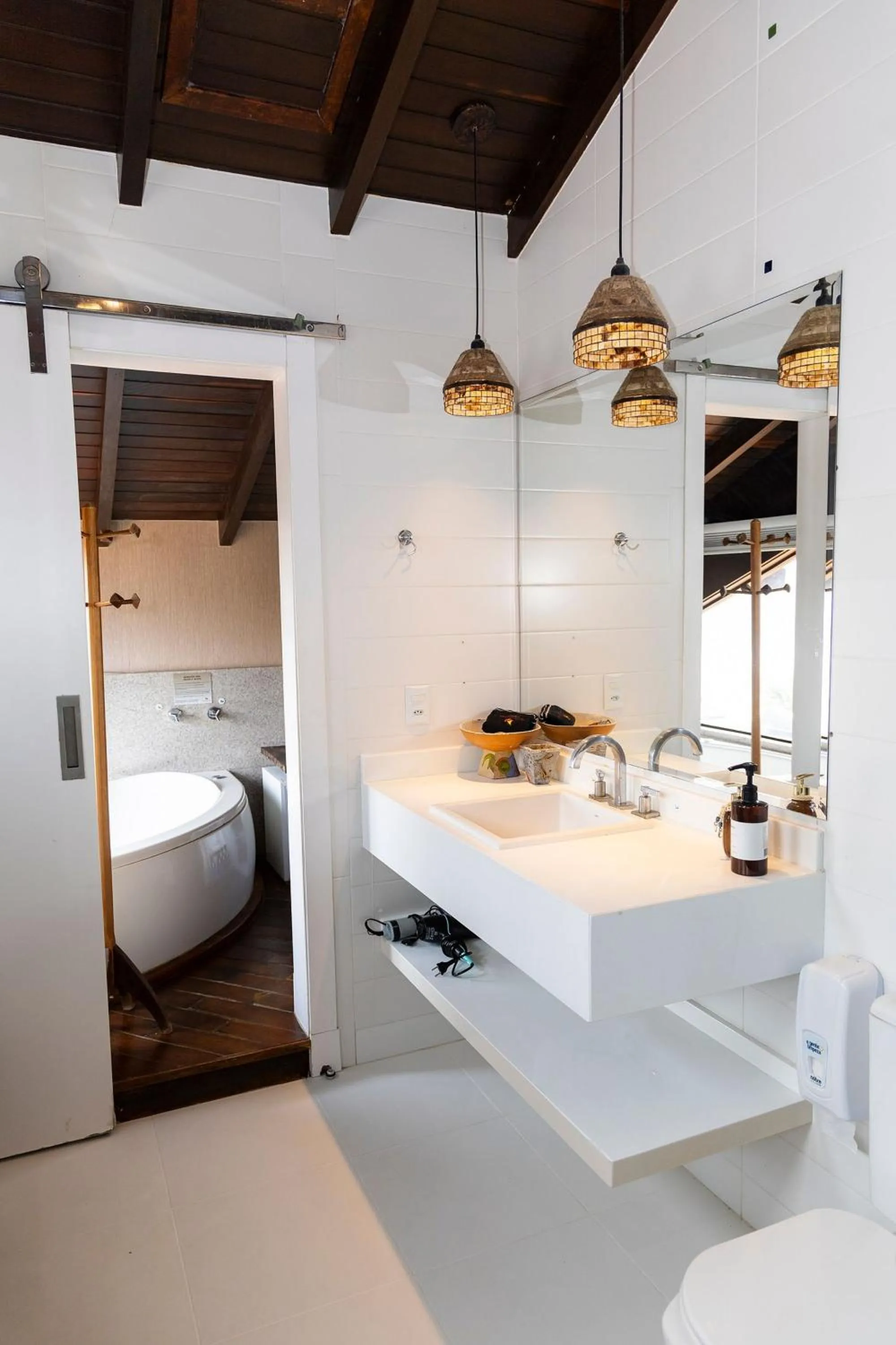 Toilet, Bed in Hospedaria Refugio das Galés