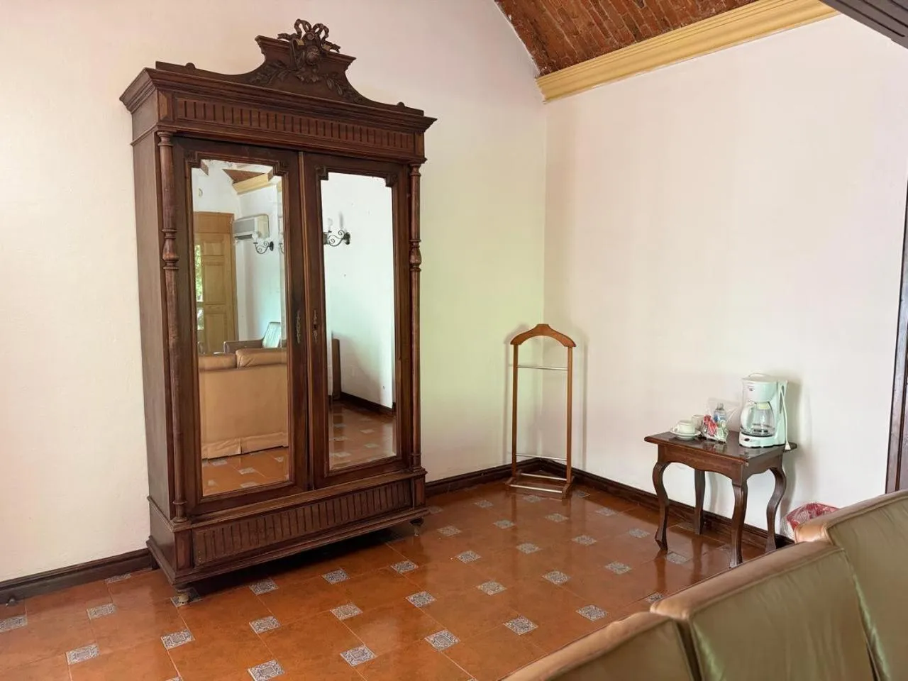 wardrobe in Hotel Ex Hacienda La Pitaya Querétaro