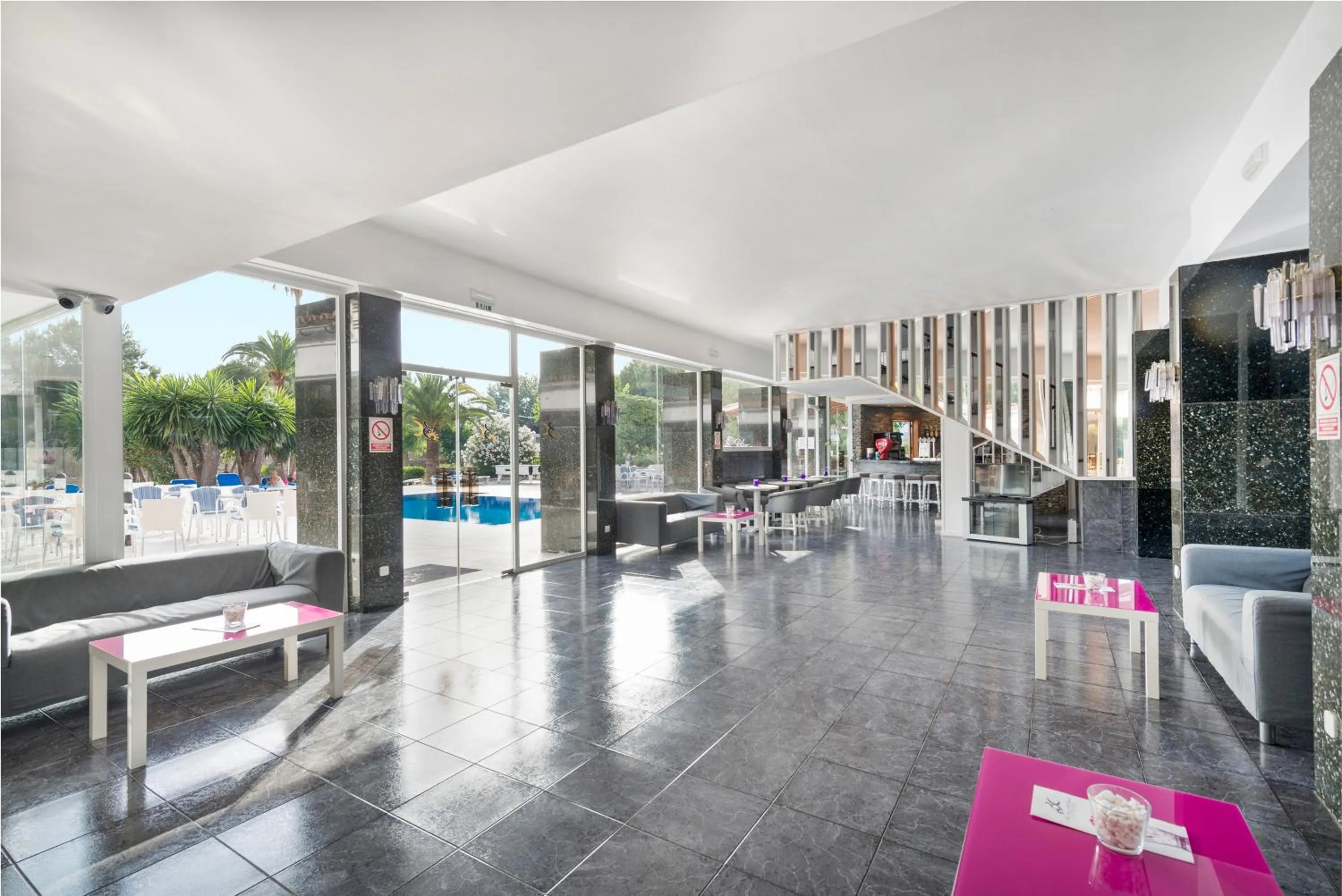 Lounge or bar in NURA Condor