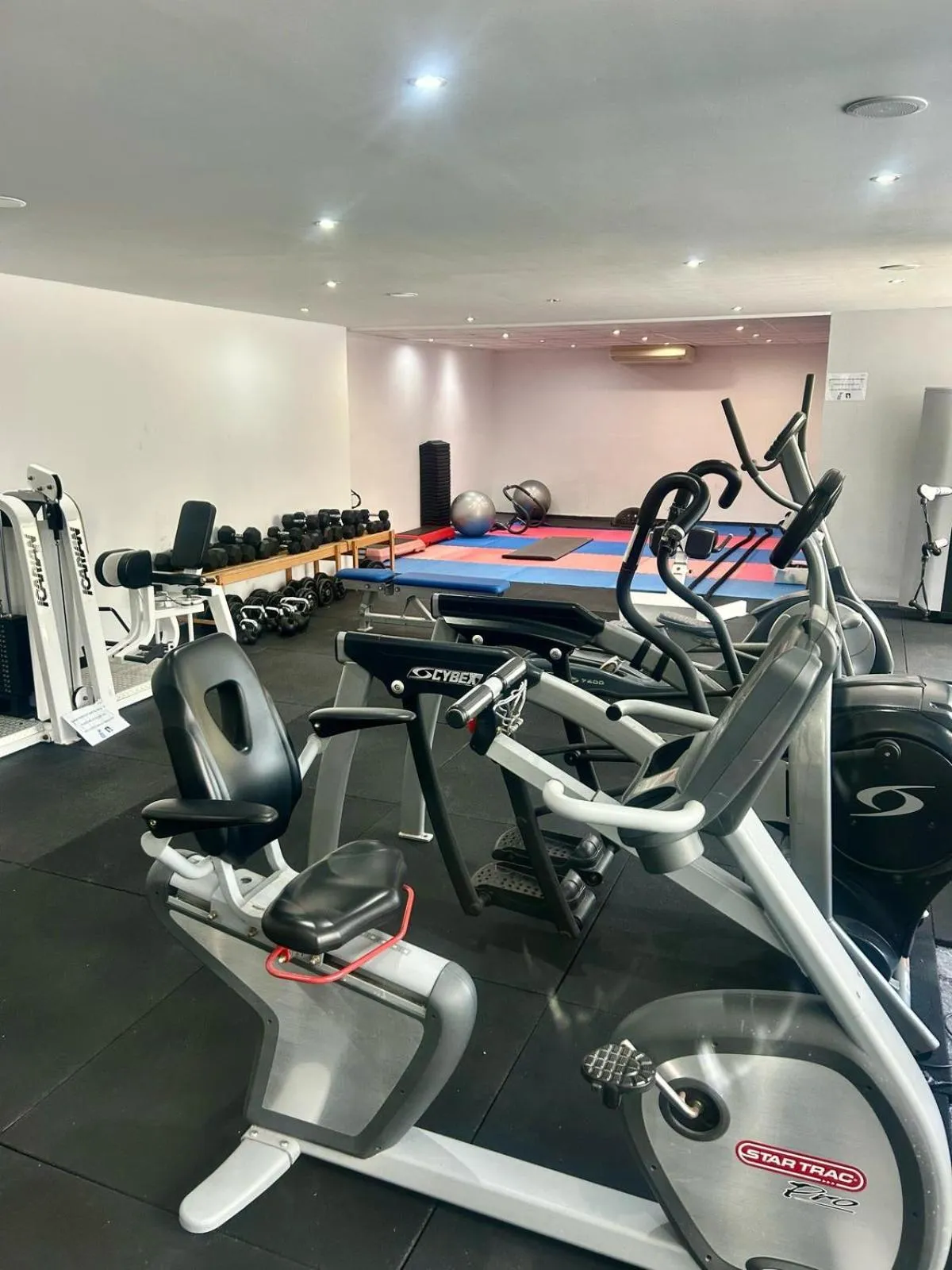 Fitness centre/facilities in NURA Condor