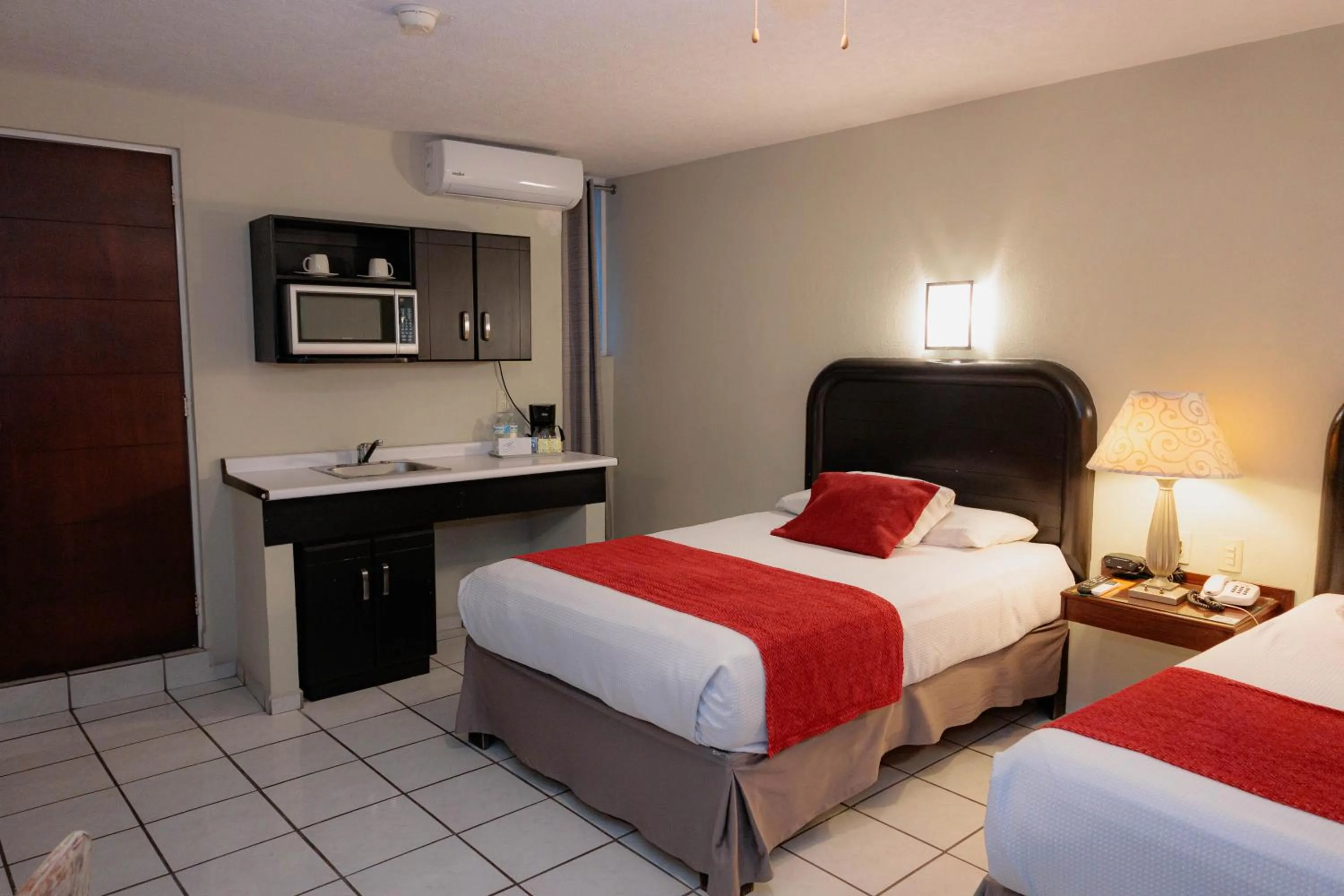 Bedroom in Howard Johnson by Wyndham Guanajuato Leon Avenida