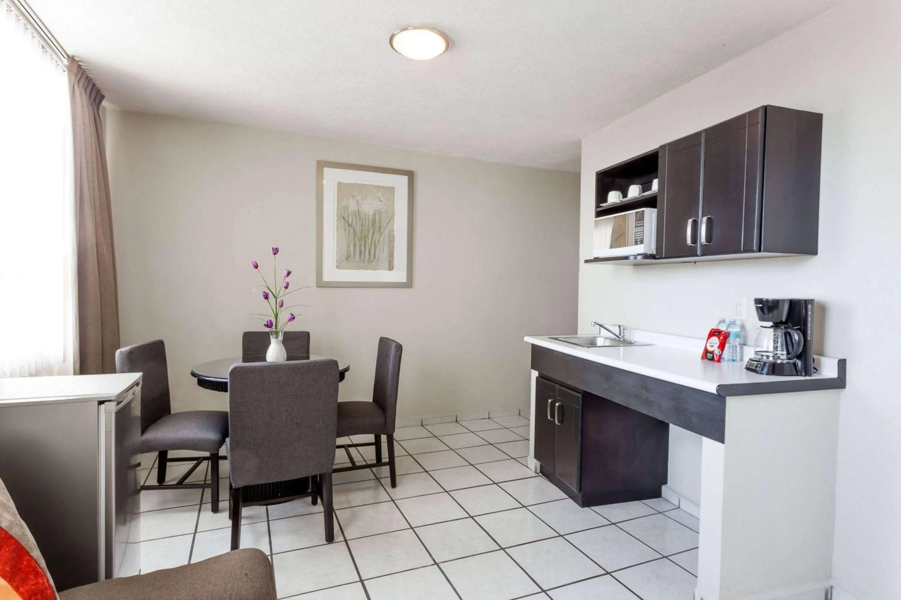 Photo of the whole room in Howard Johnson by Wyndham Guanajuato Leon Avenida