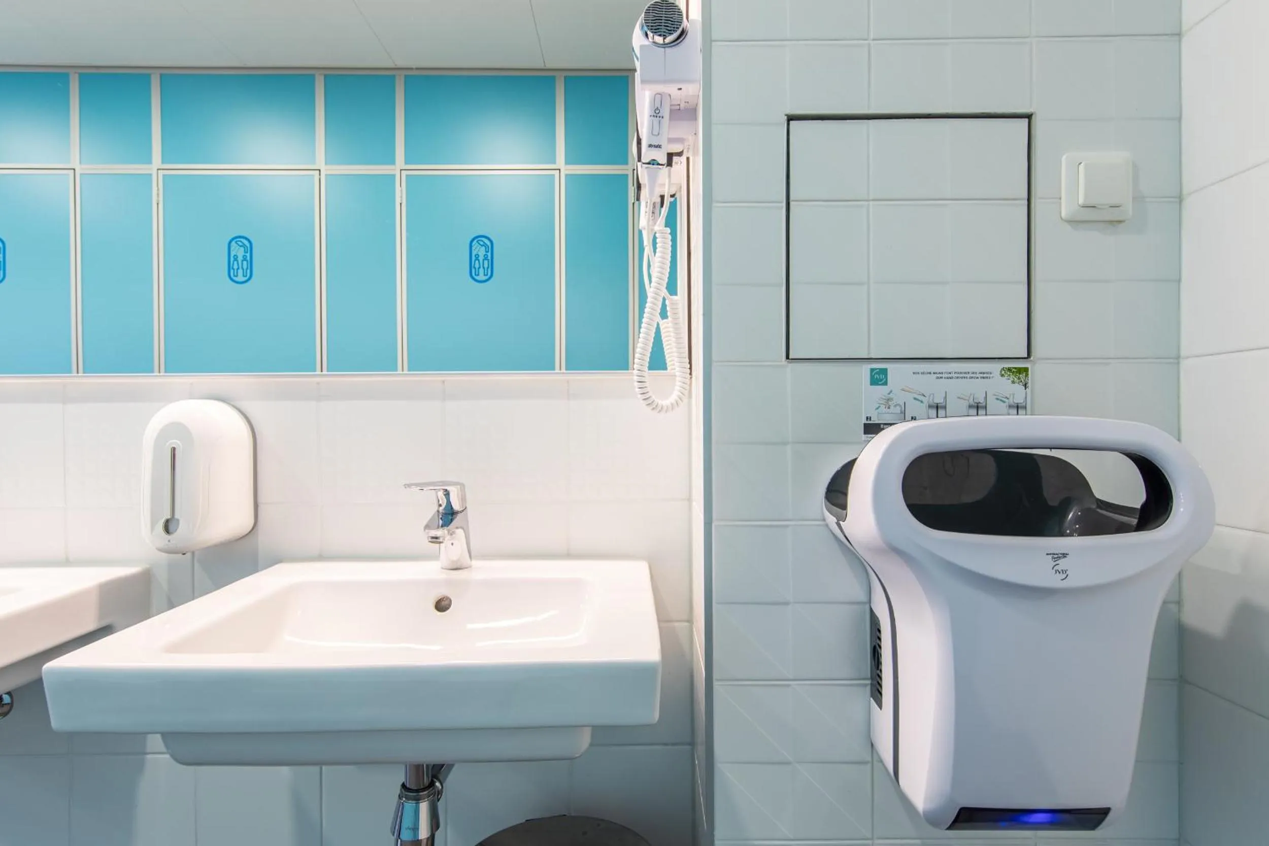 Shower in Capsule Hostels Tallinn