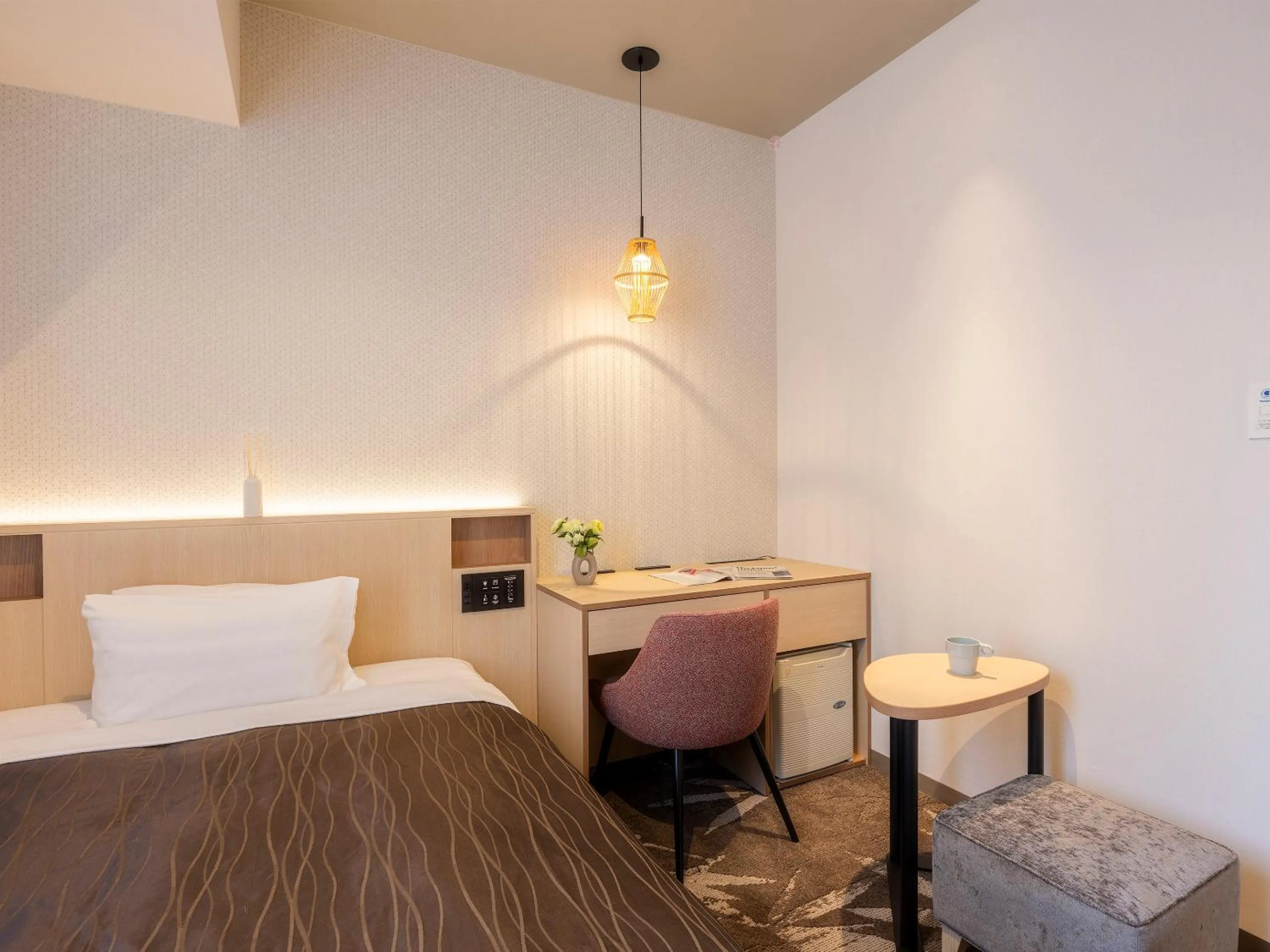 Photo of the whole room, Bed in Sendai Washington Hotel