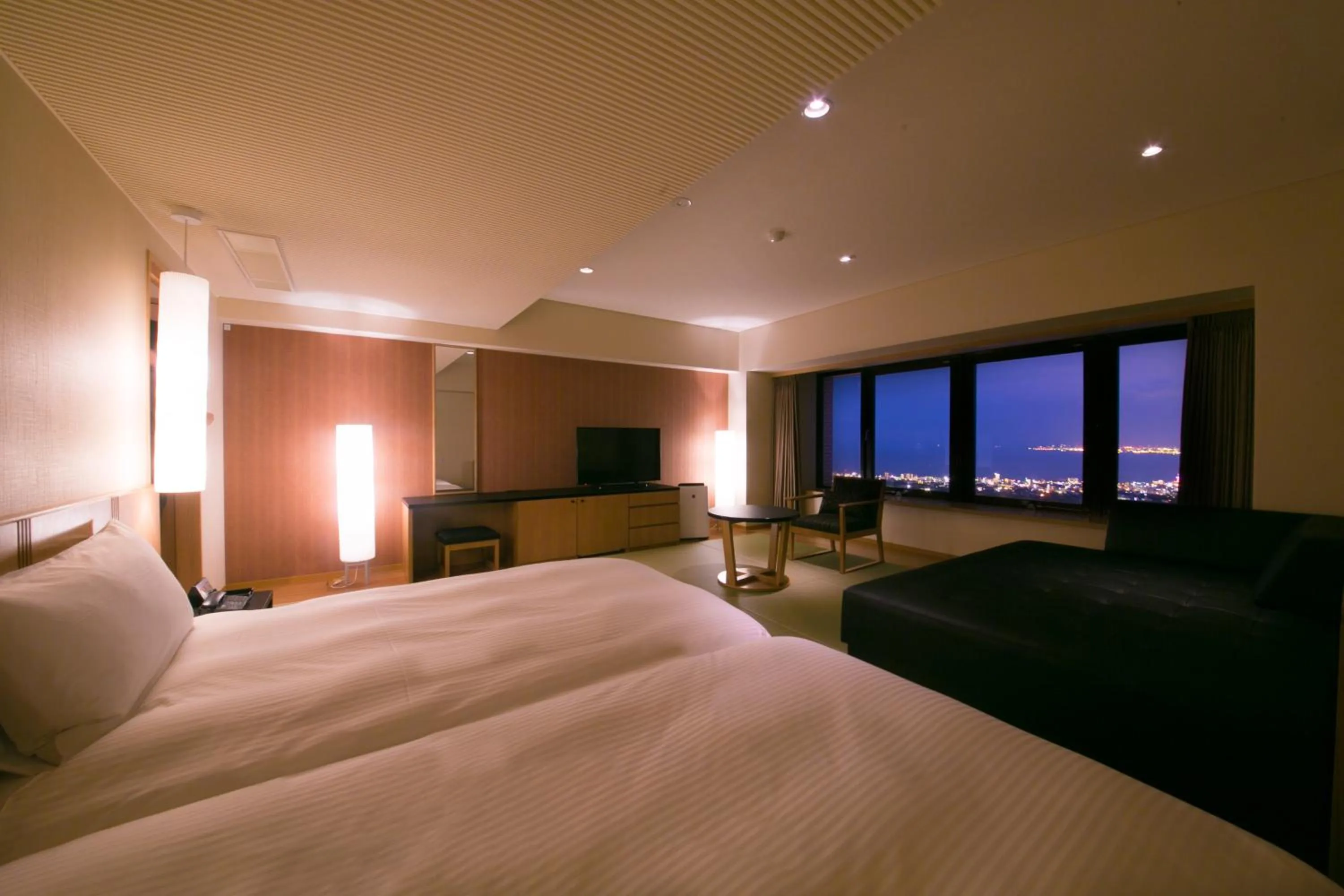 Photo of the whole room, Bed in Resorpia Beppu