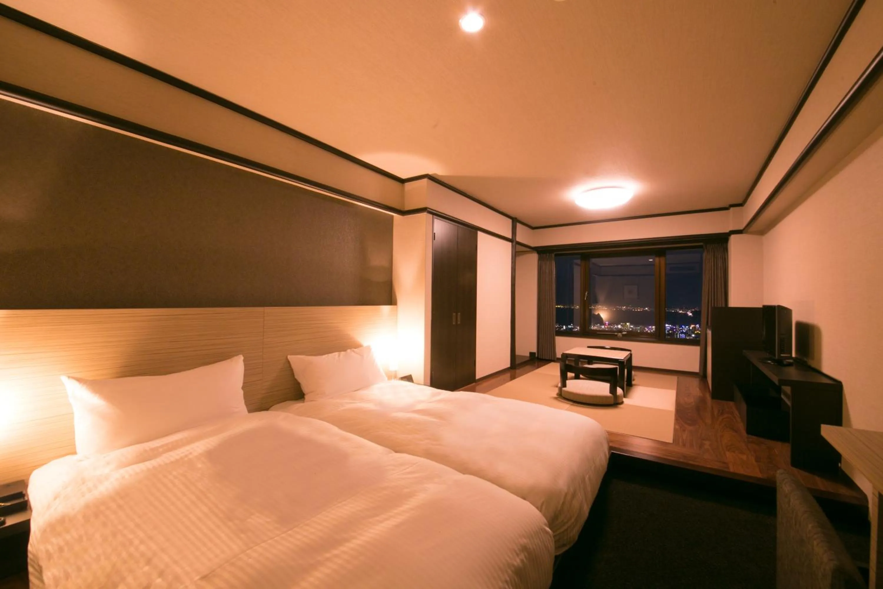 Photo of the whole room, Bed in Resorpia Beppu