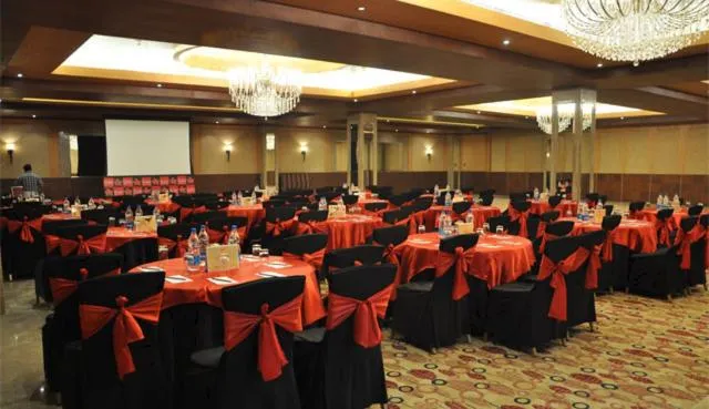Banquet/Function facilities in Savoy Suites Manesar