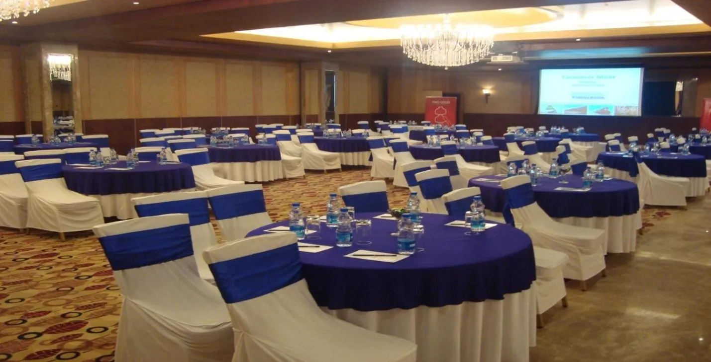 Banquet/Function facilities in Savoy Suites Manesar