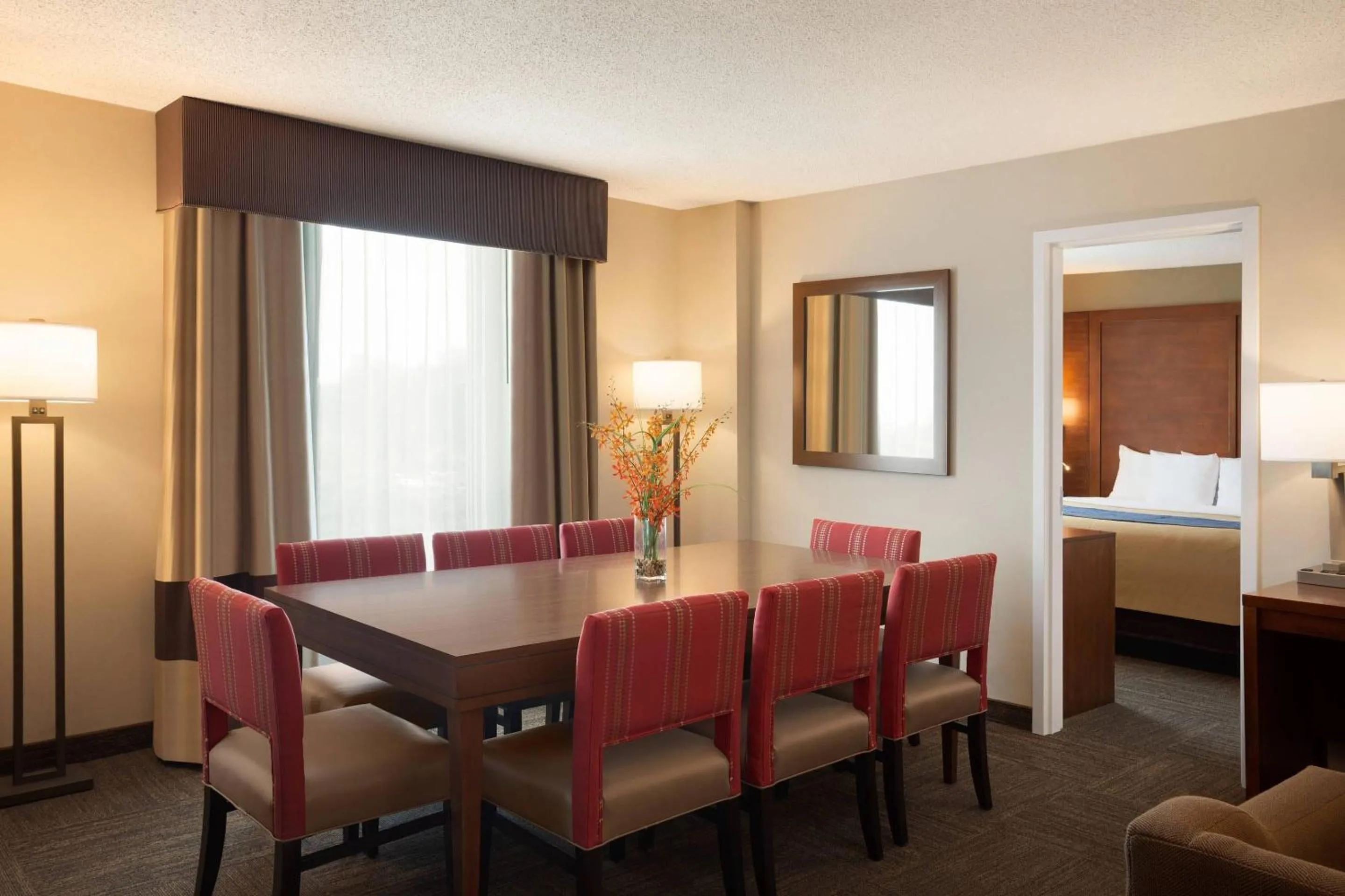 Bedroom, Bed in Comfort Inn & Suites Presidential