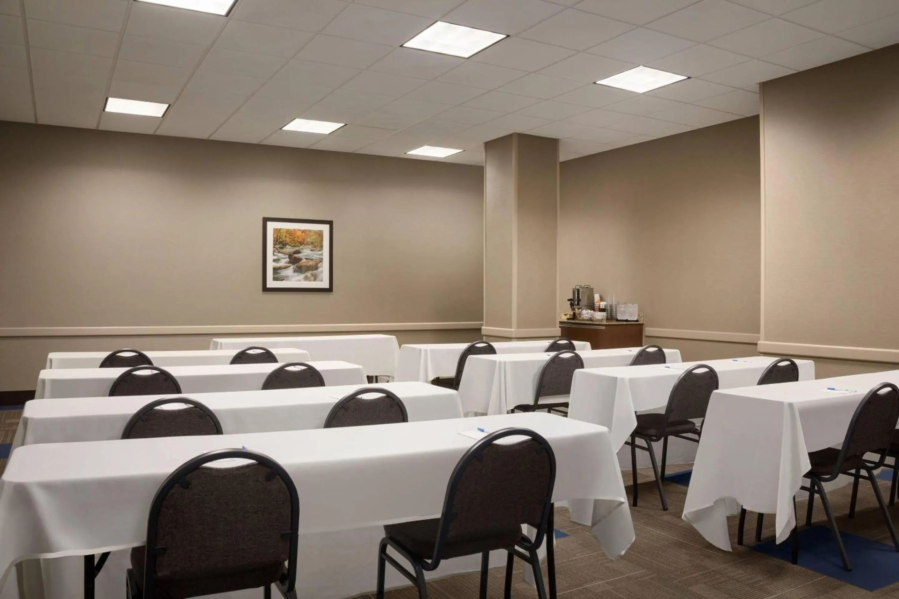 Meeting/conference room in Comfort Inn & Suites Presidential