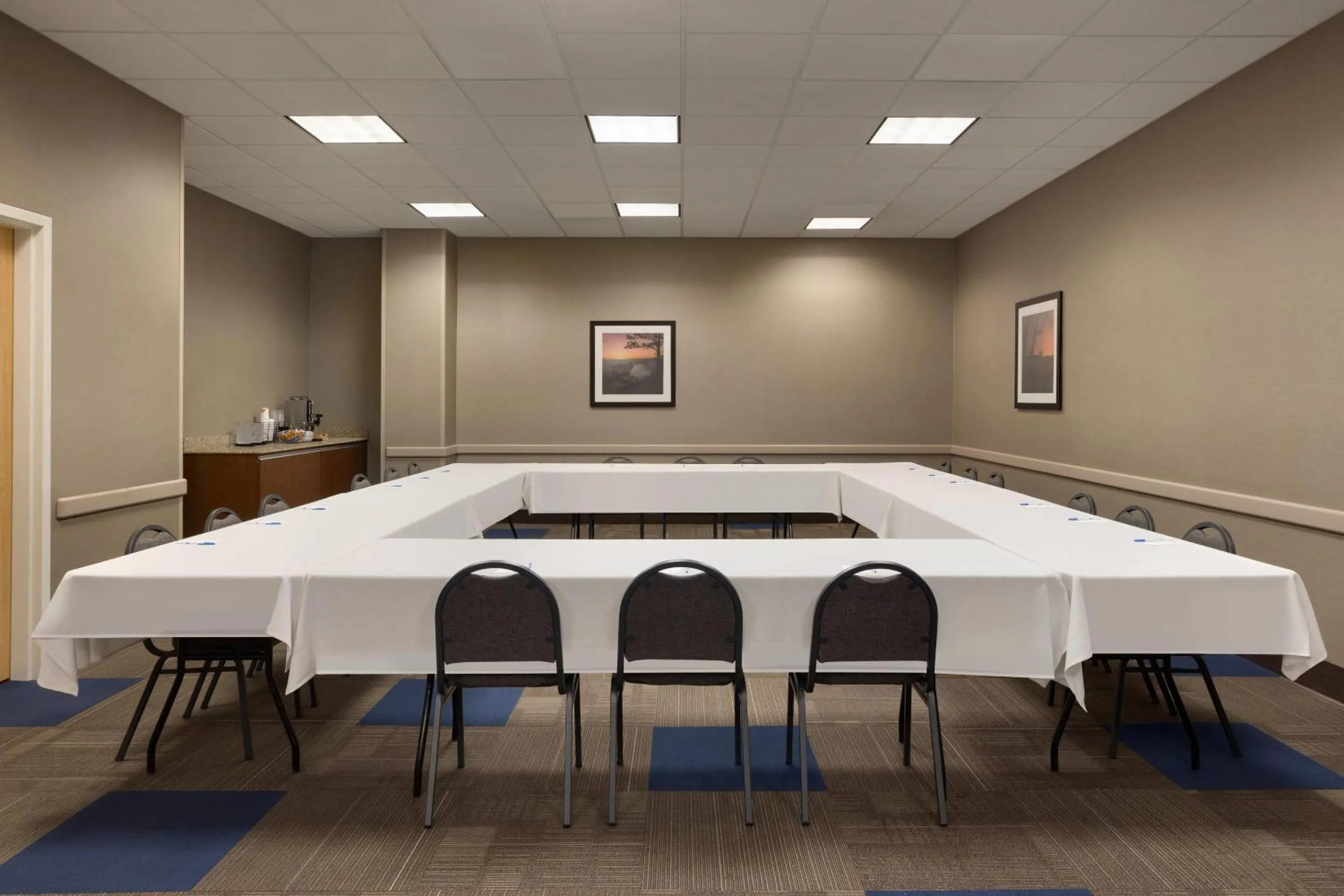 Meeting/conference room in Comfort Inn & Suites Presidential