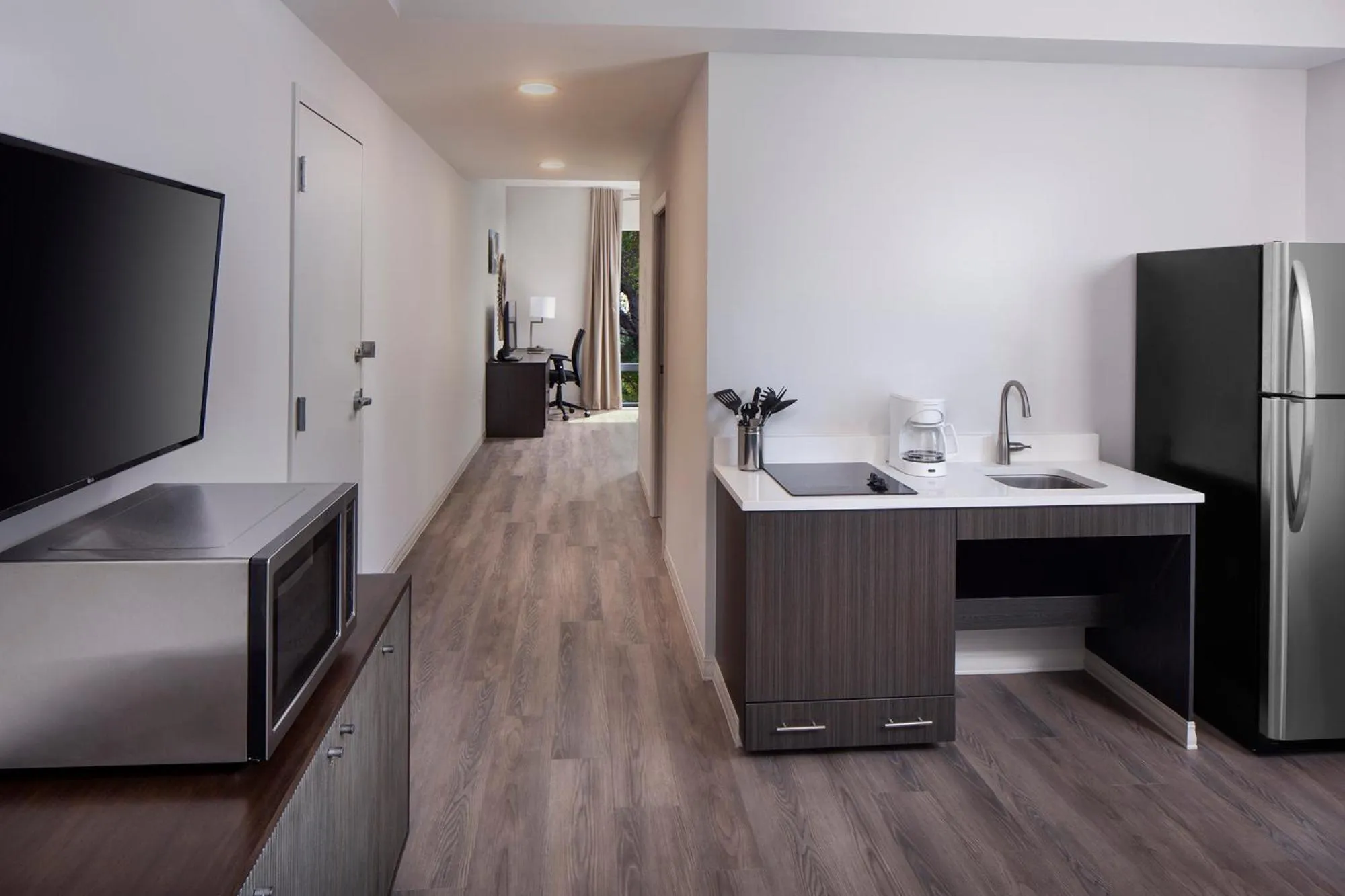 Kitchen or kitchenette in Star Suites - A Vero Beach Hotel