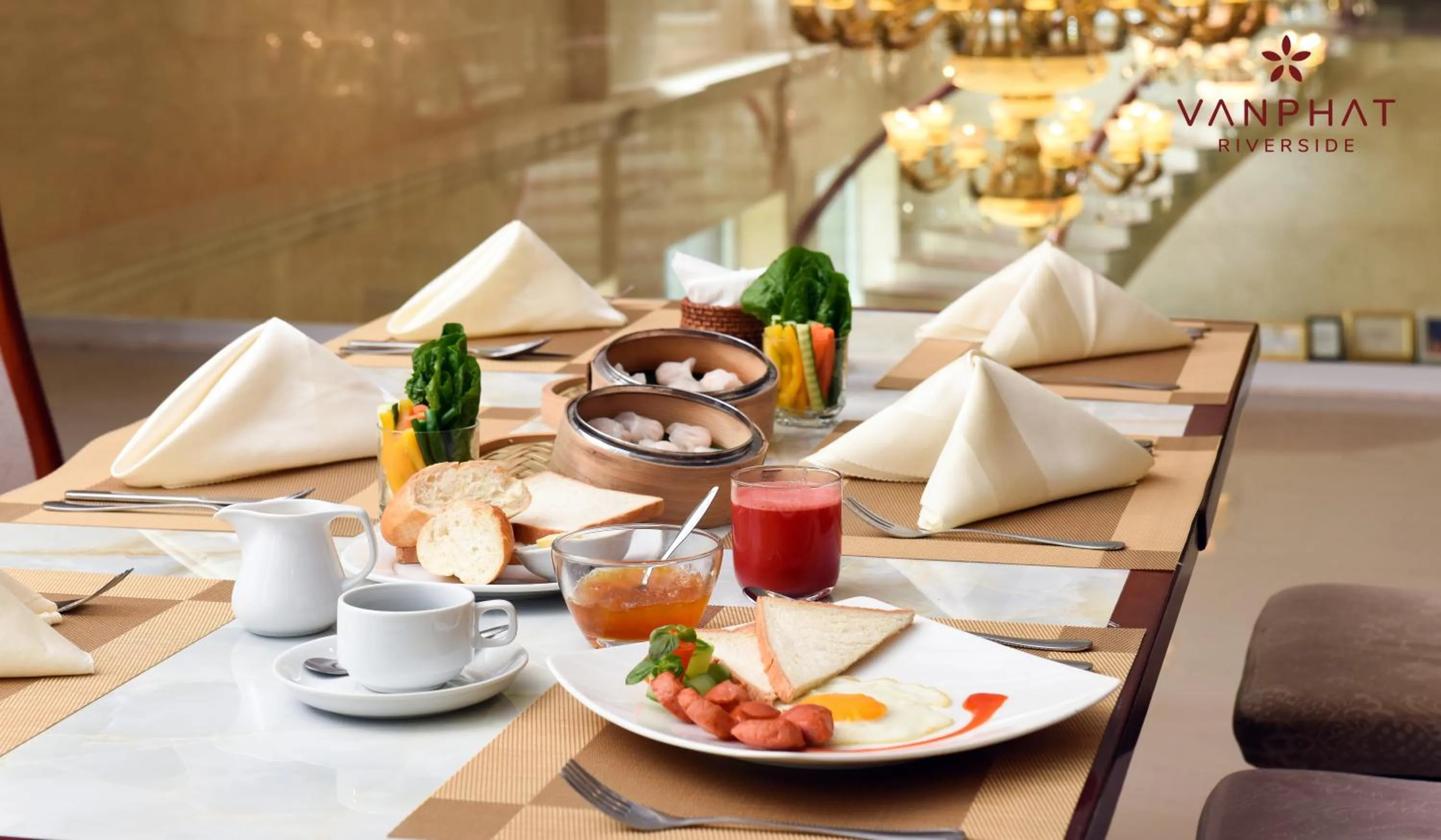 Restaurant/places to eat in Van Phat Riverside Hotel