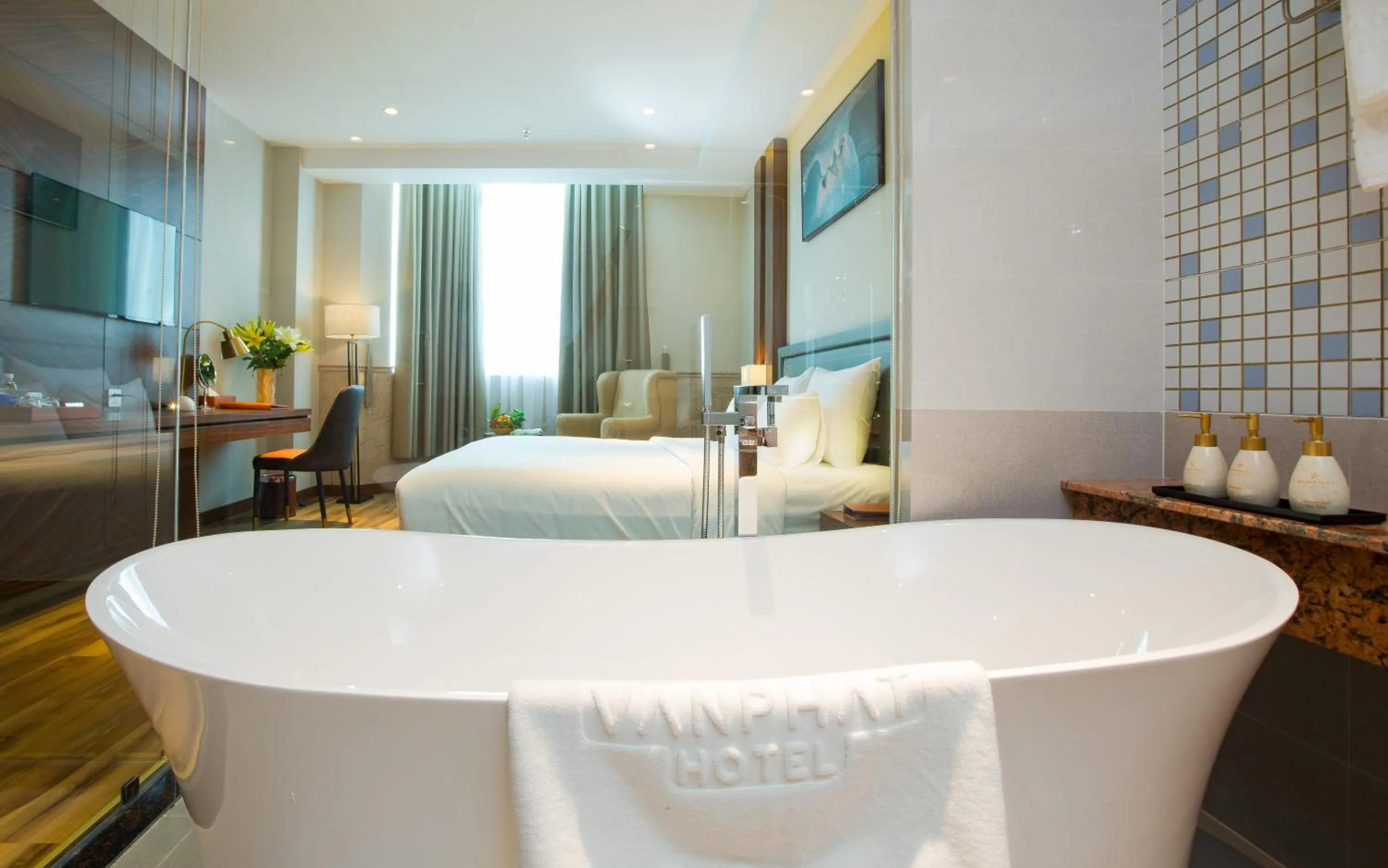 Bed in Van Phat Riverside Hotel