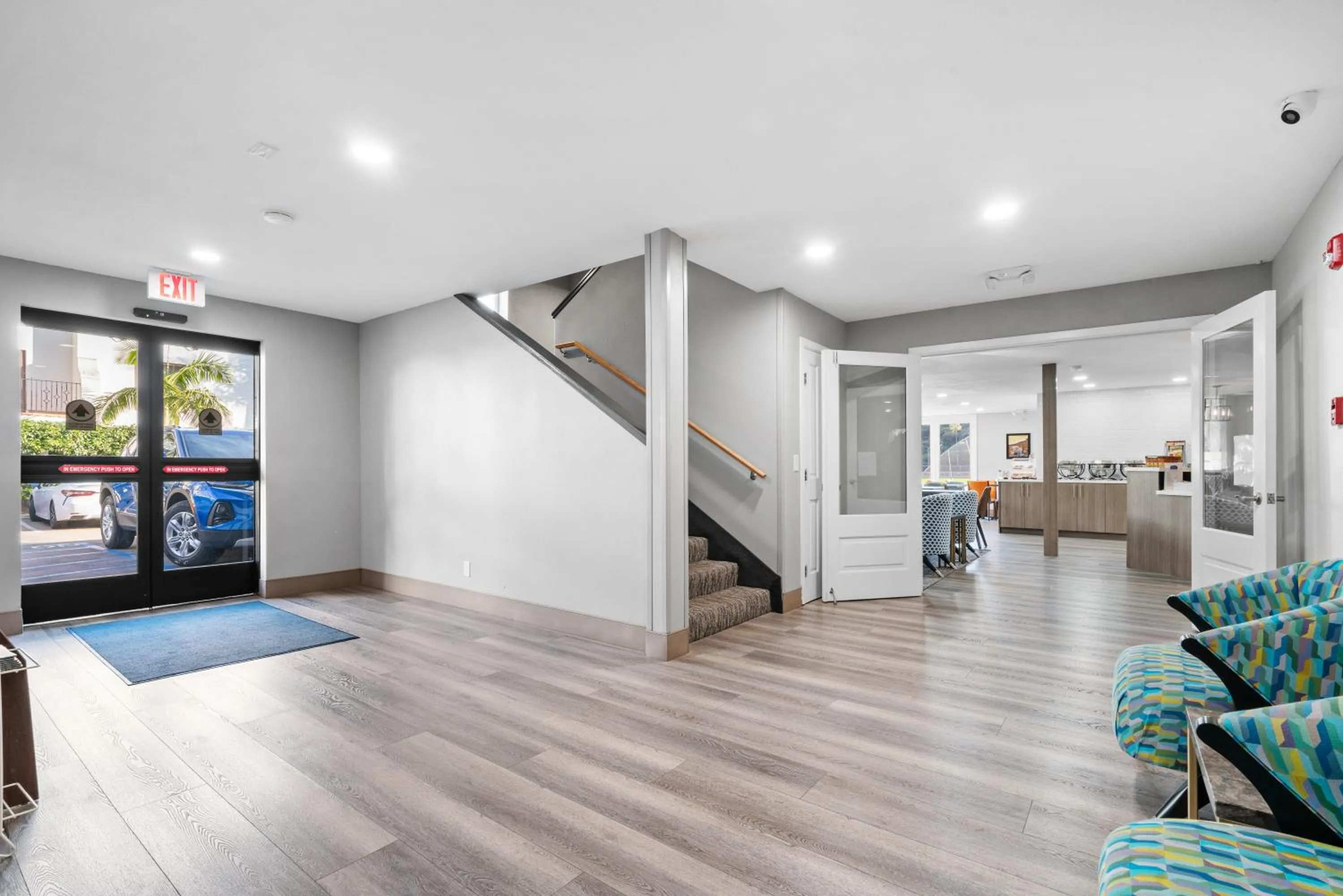 Lobby or reception in Avania Inn of Santa Barbara