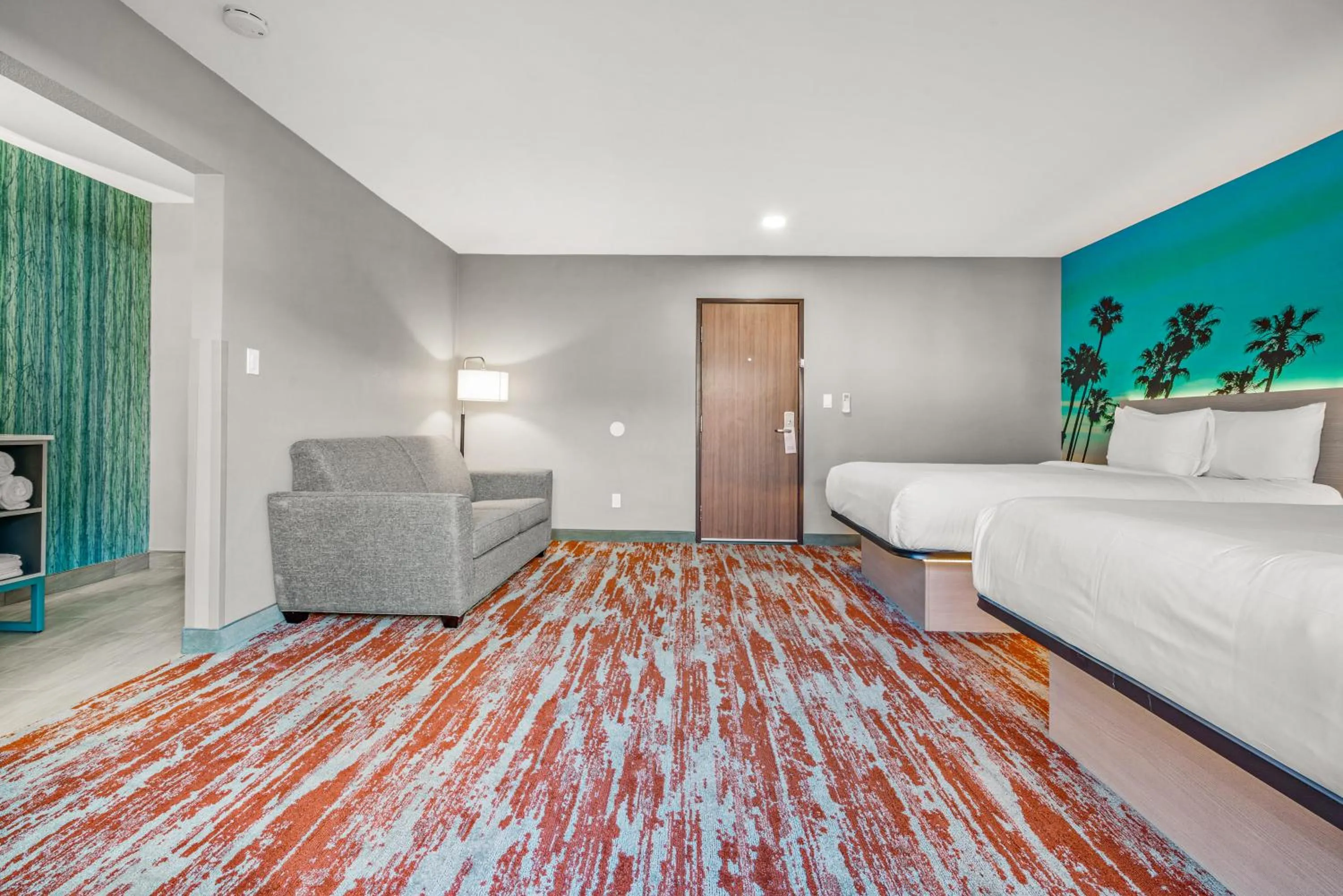 Photo of the whole room, Bed in Avania Inn of Santa Barbara