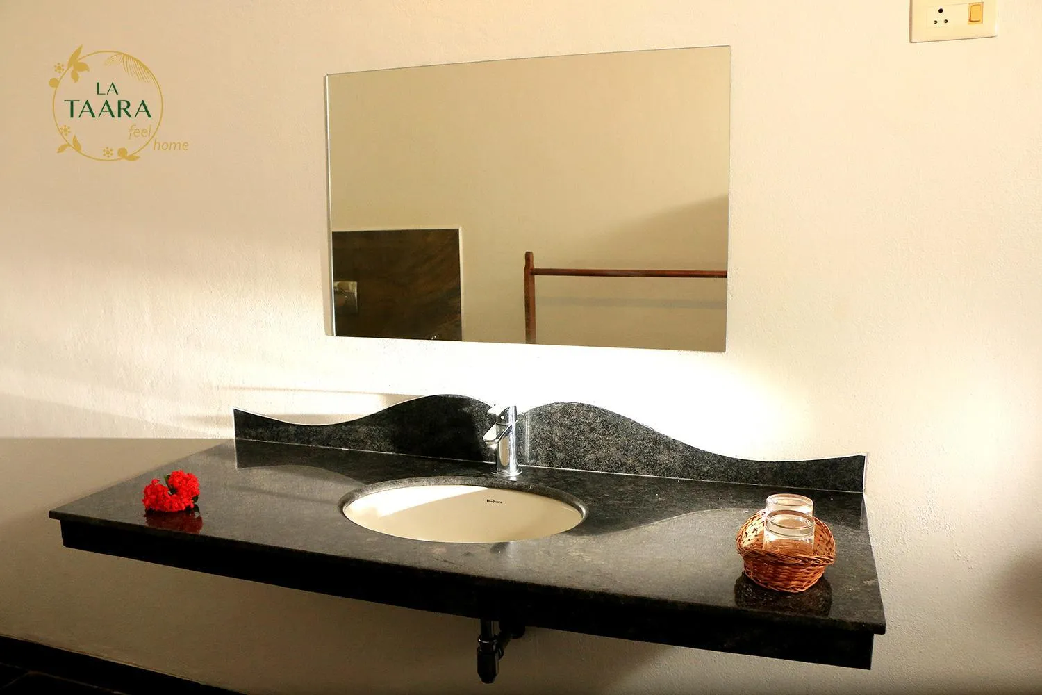 La Taara - Feel Home