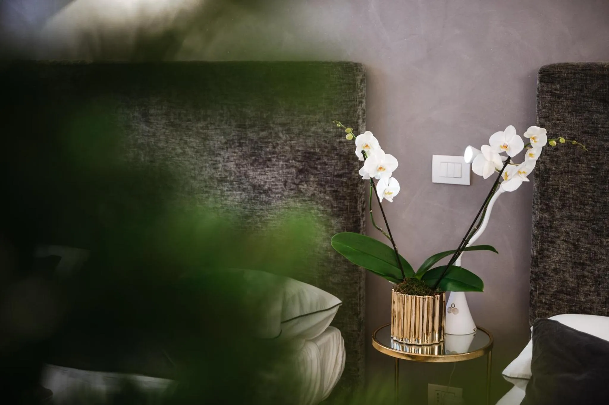 Decorative detail in EBL LUXURY HOME