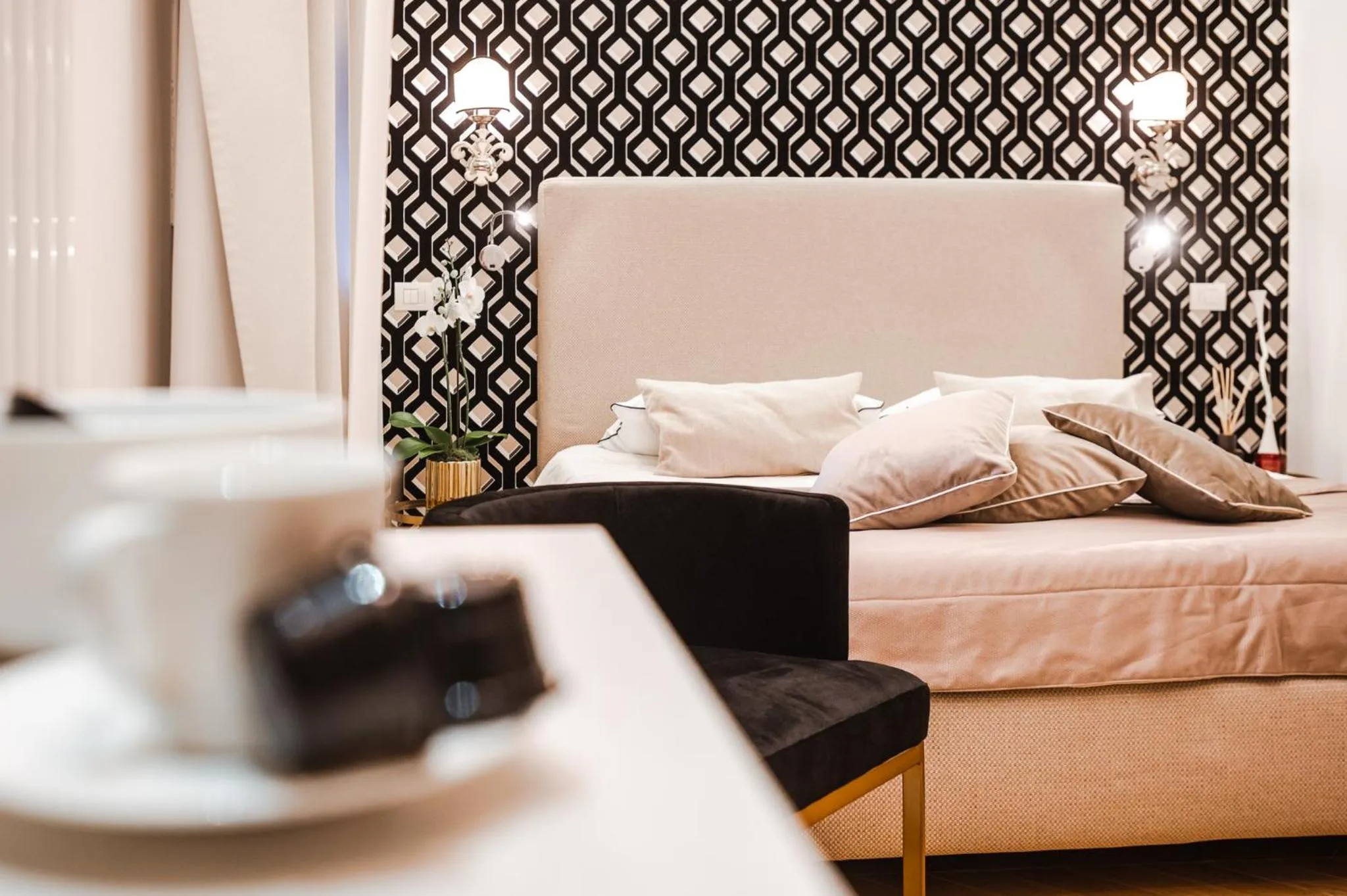 Bed in EBL LUXURY HOME