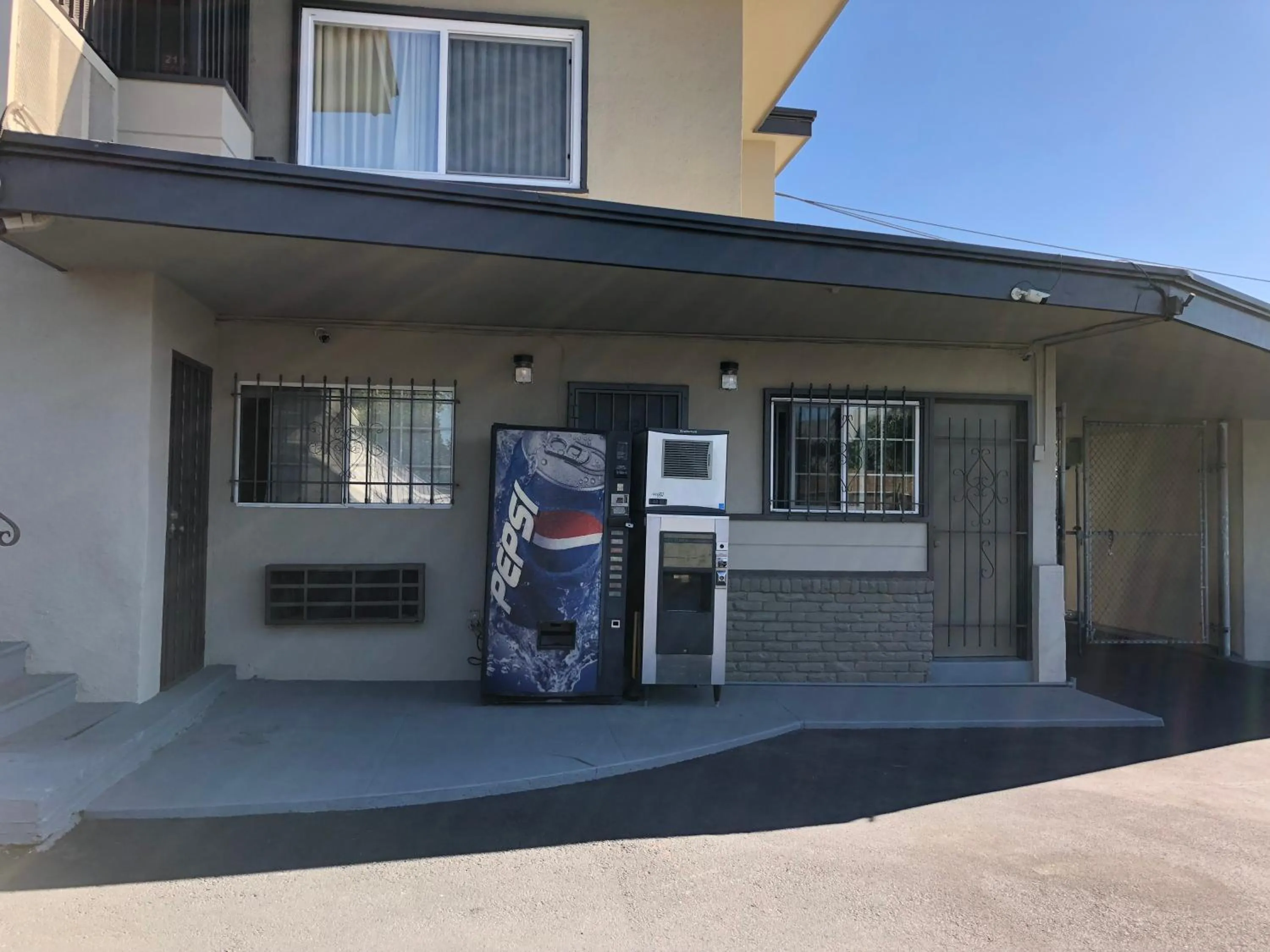 Area and facilities in Bay Bridge Inn Oakland