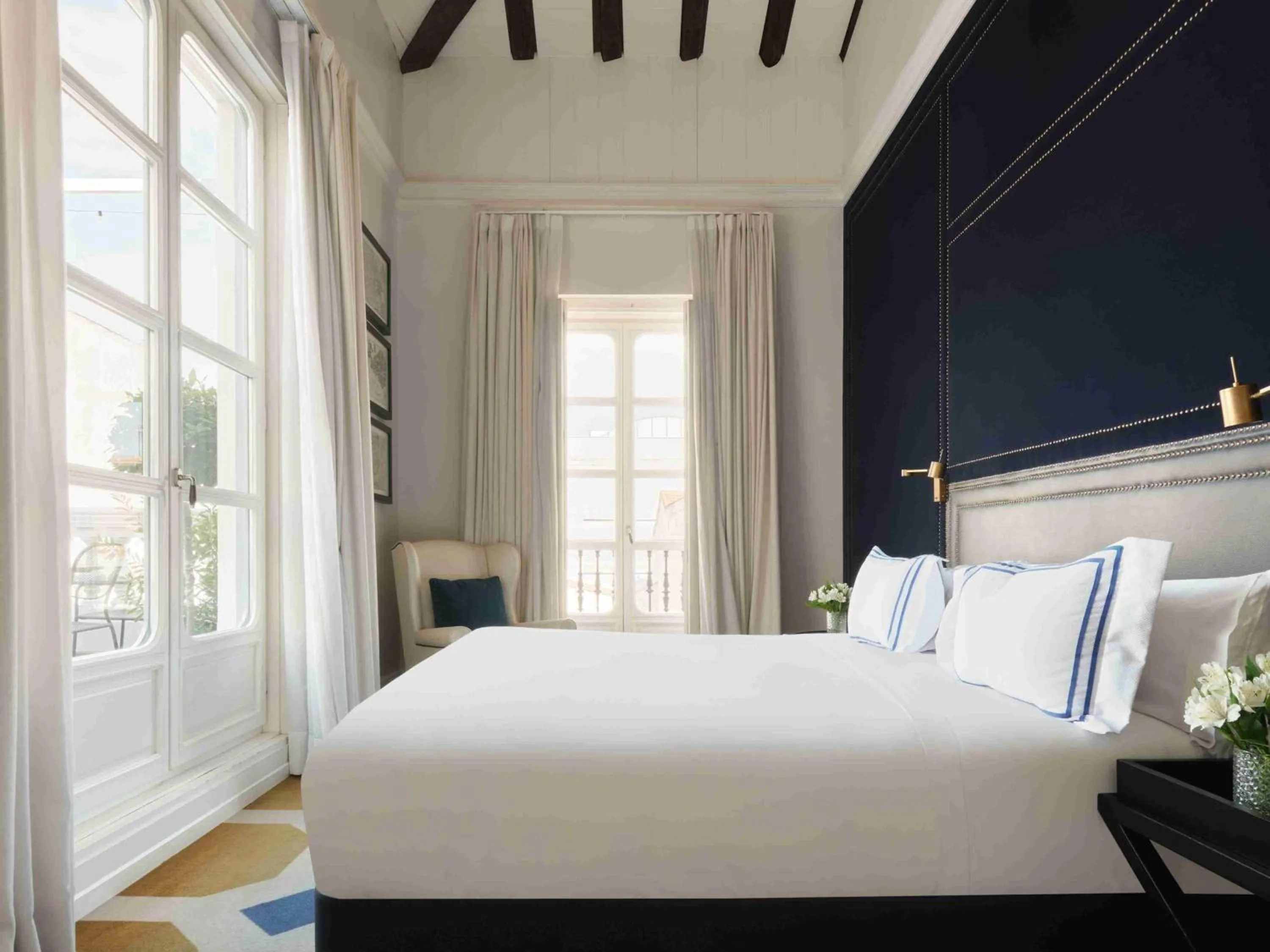 Bed in Only YOU Boutique Hotel Madrid