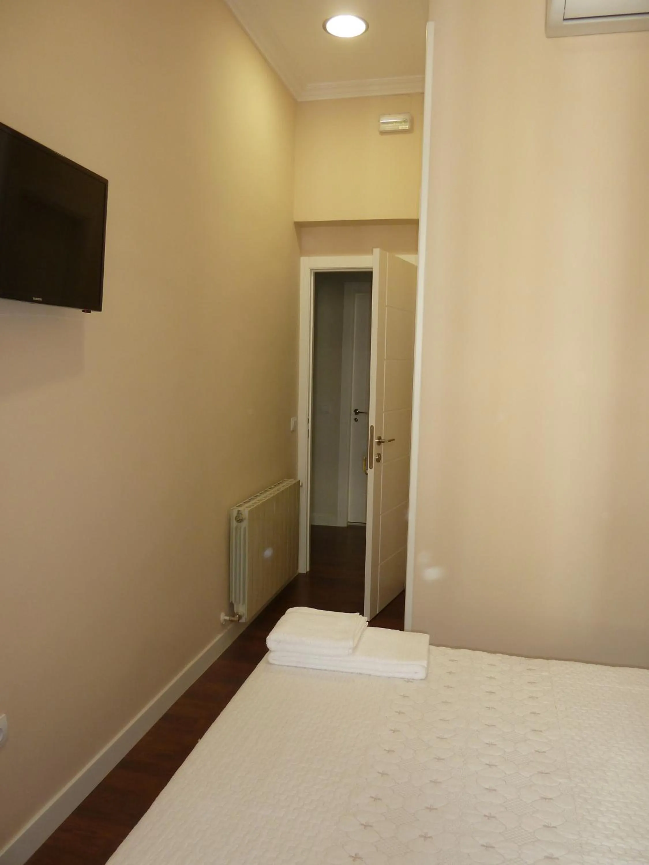 Decorative detail, Bed in Hostal Mayor