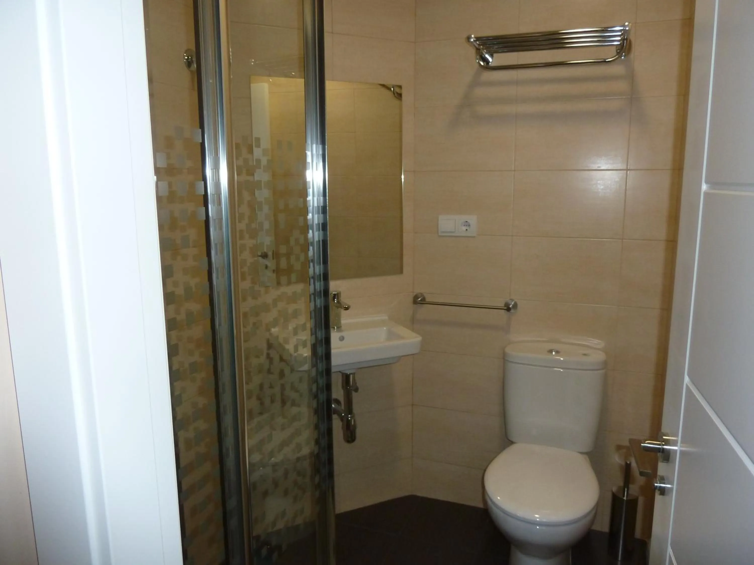 Toilet in Hostal Mayor