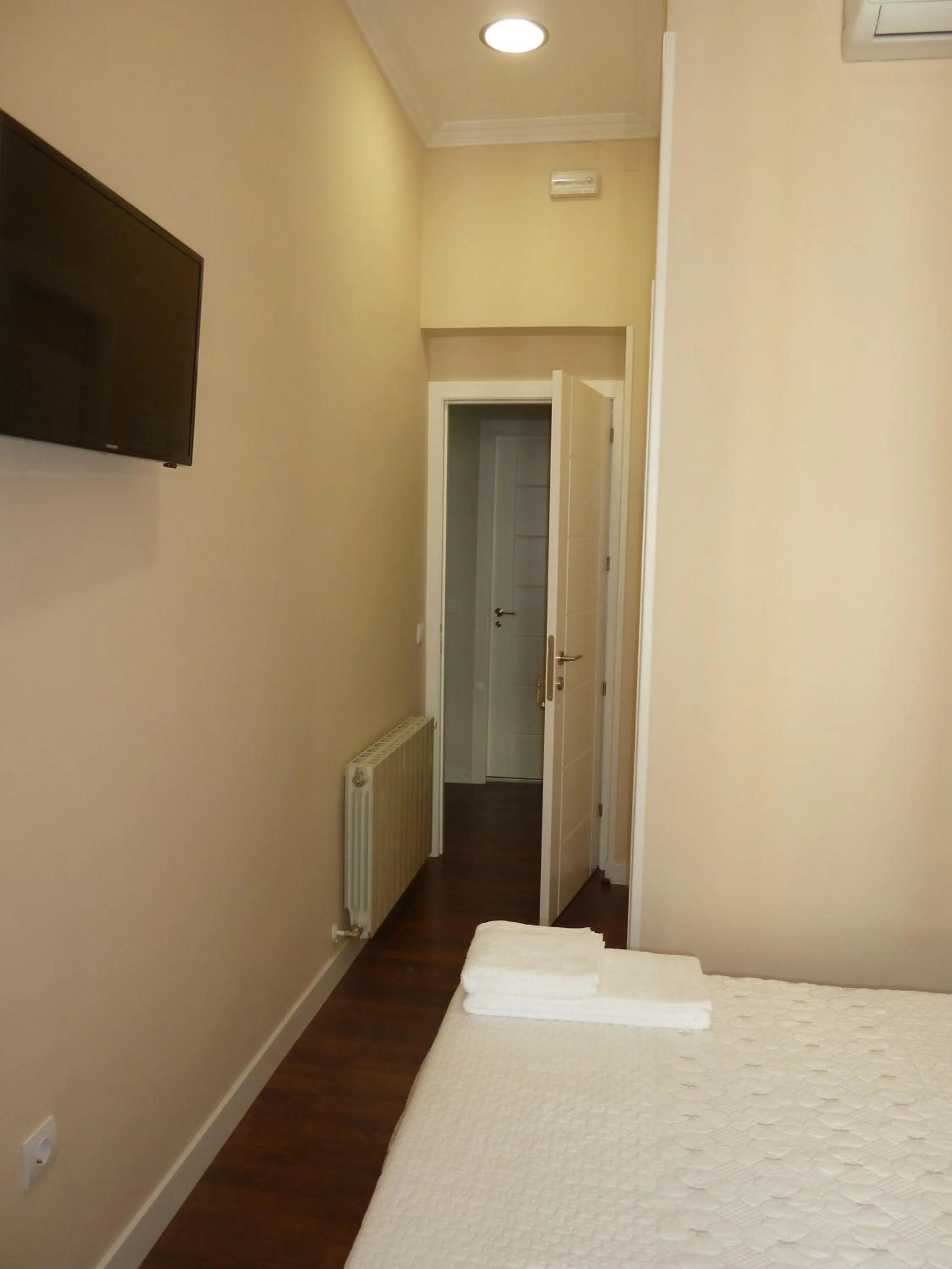 Decorative detail, Bed in Hostal Mayor