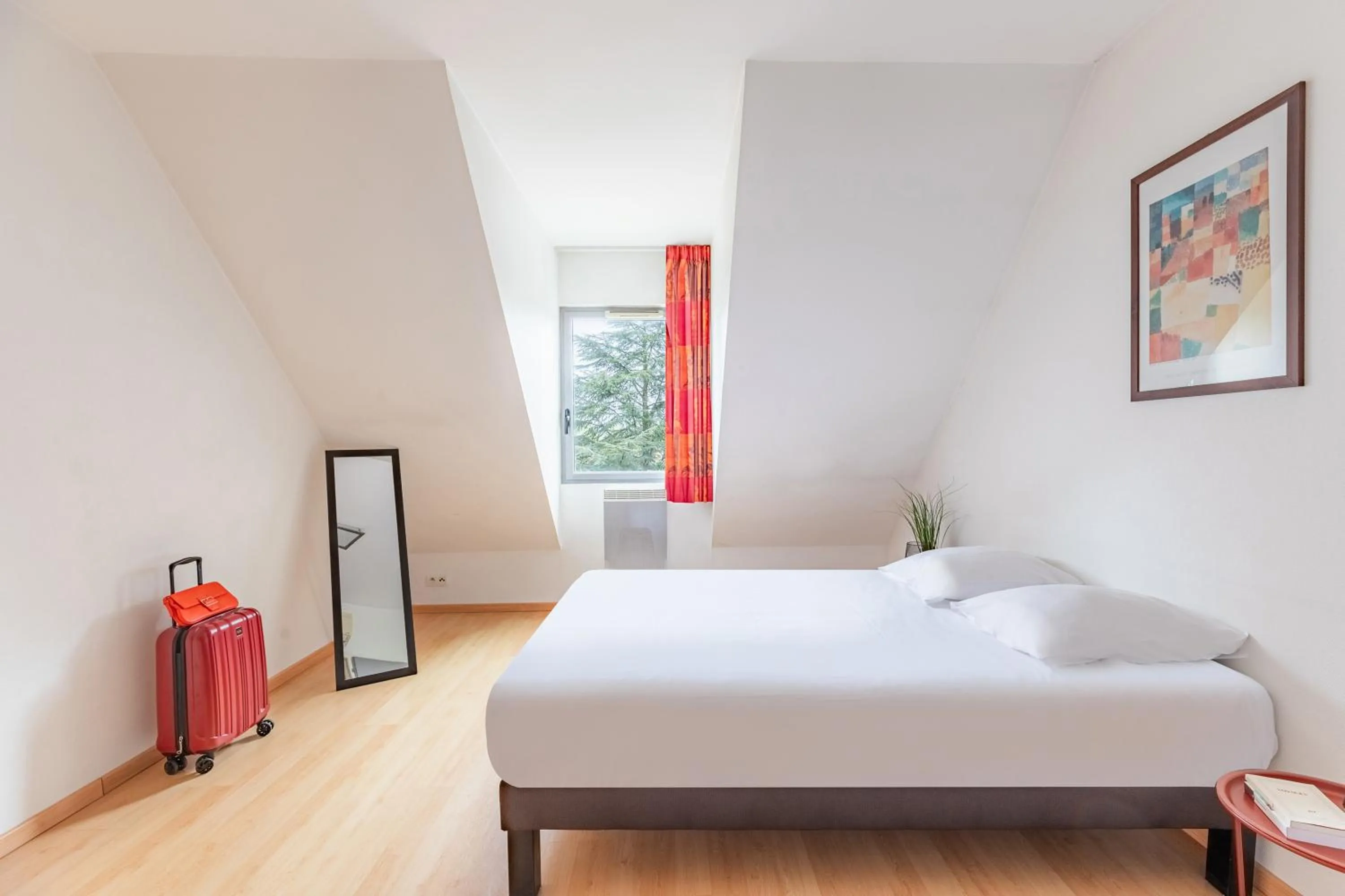 Bed in Appart'City Classic Nantes - Carquefou