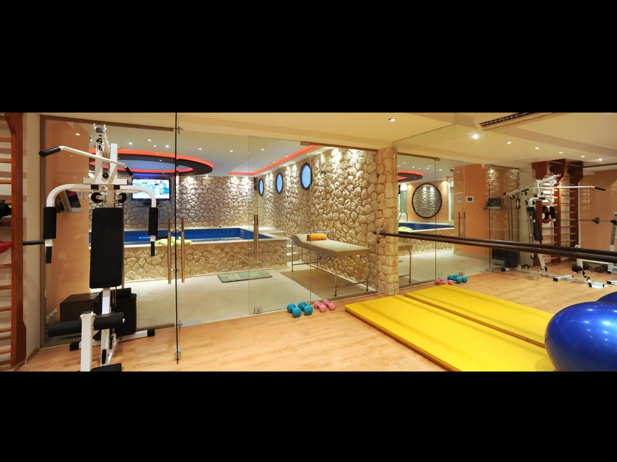 Fitness centre/facilities in Villa Privilege Classic & Exclusive