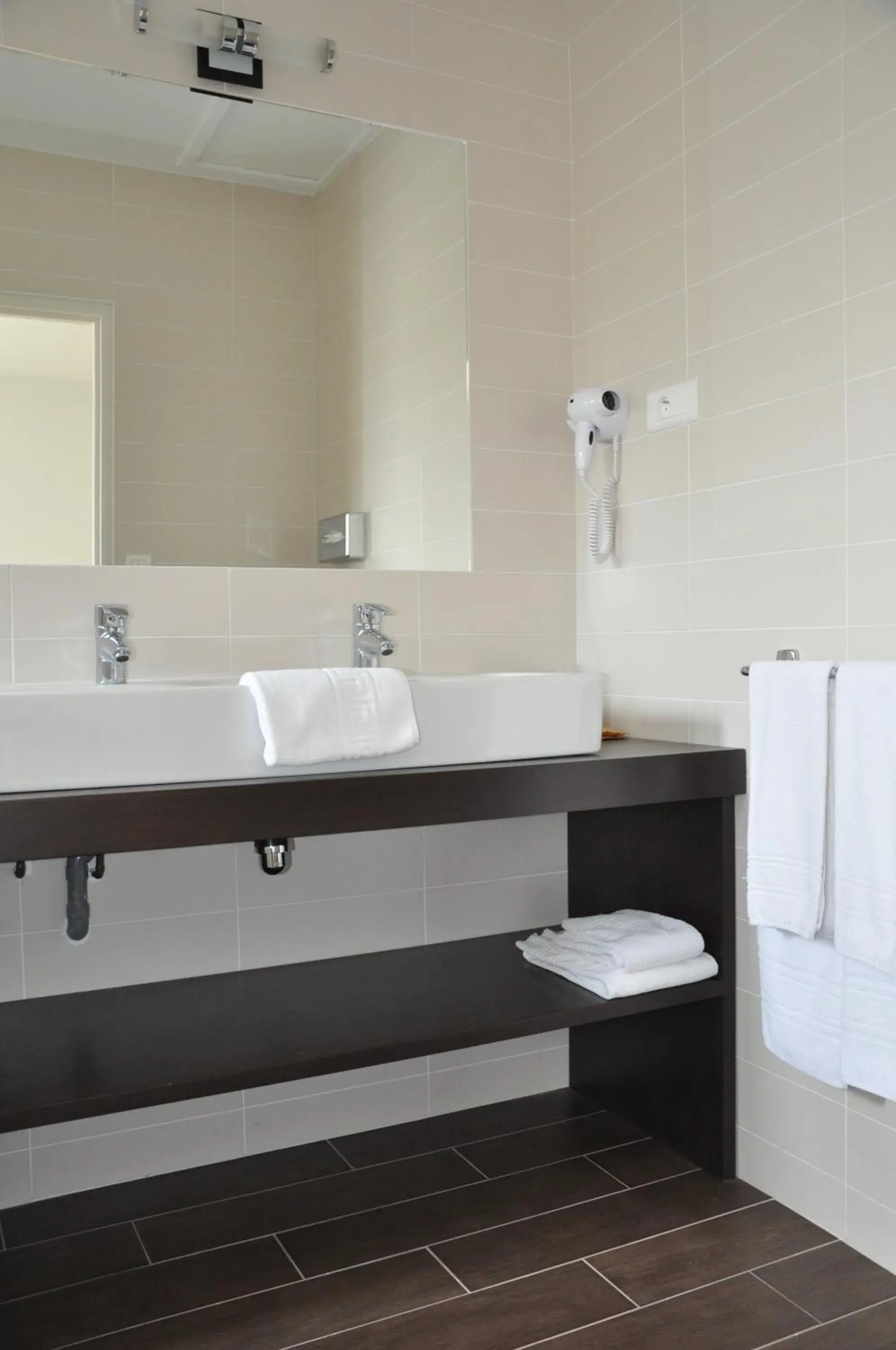 Triple Room in Hotel Autre Mer Triple Room in Hotel Autre Mer