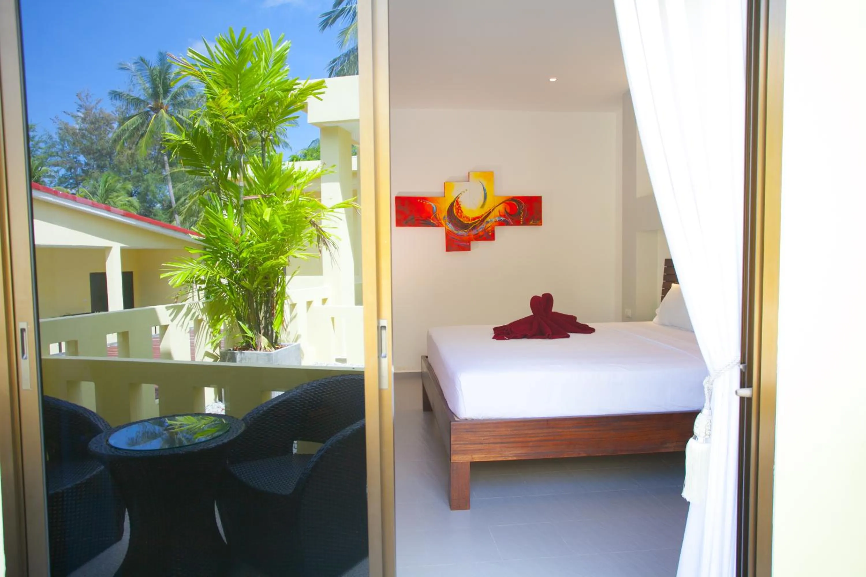 Balcony/Terrace, Bed in Austrian Garden Hotel & Restaurant Patong