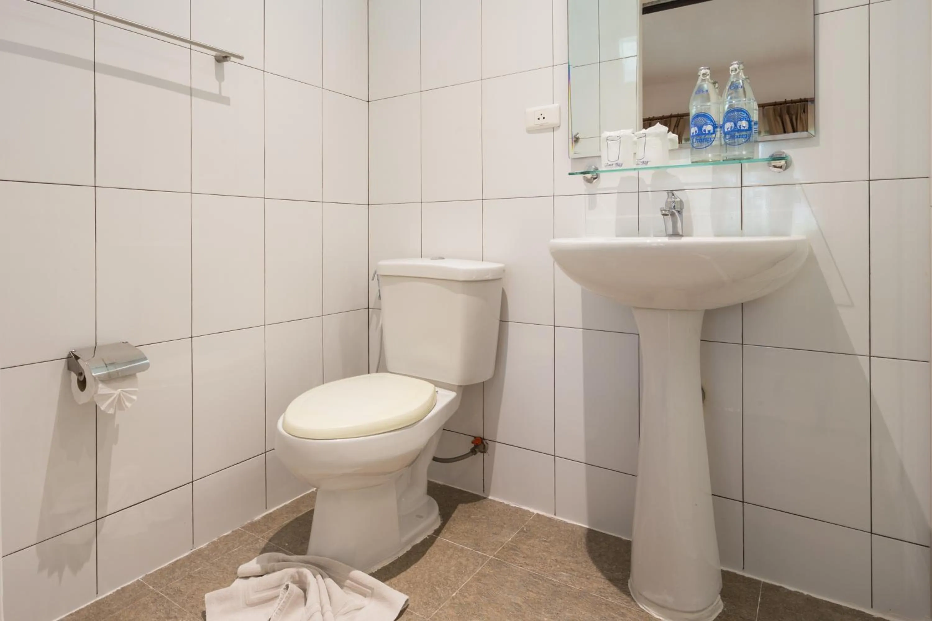 Bathroom in Austrian Garden Hotel & Restaurant Patong