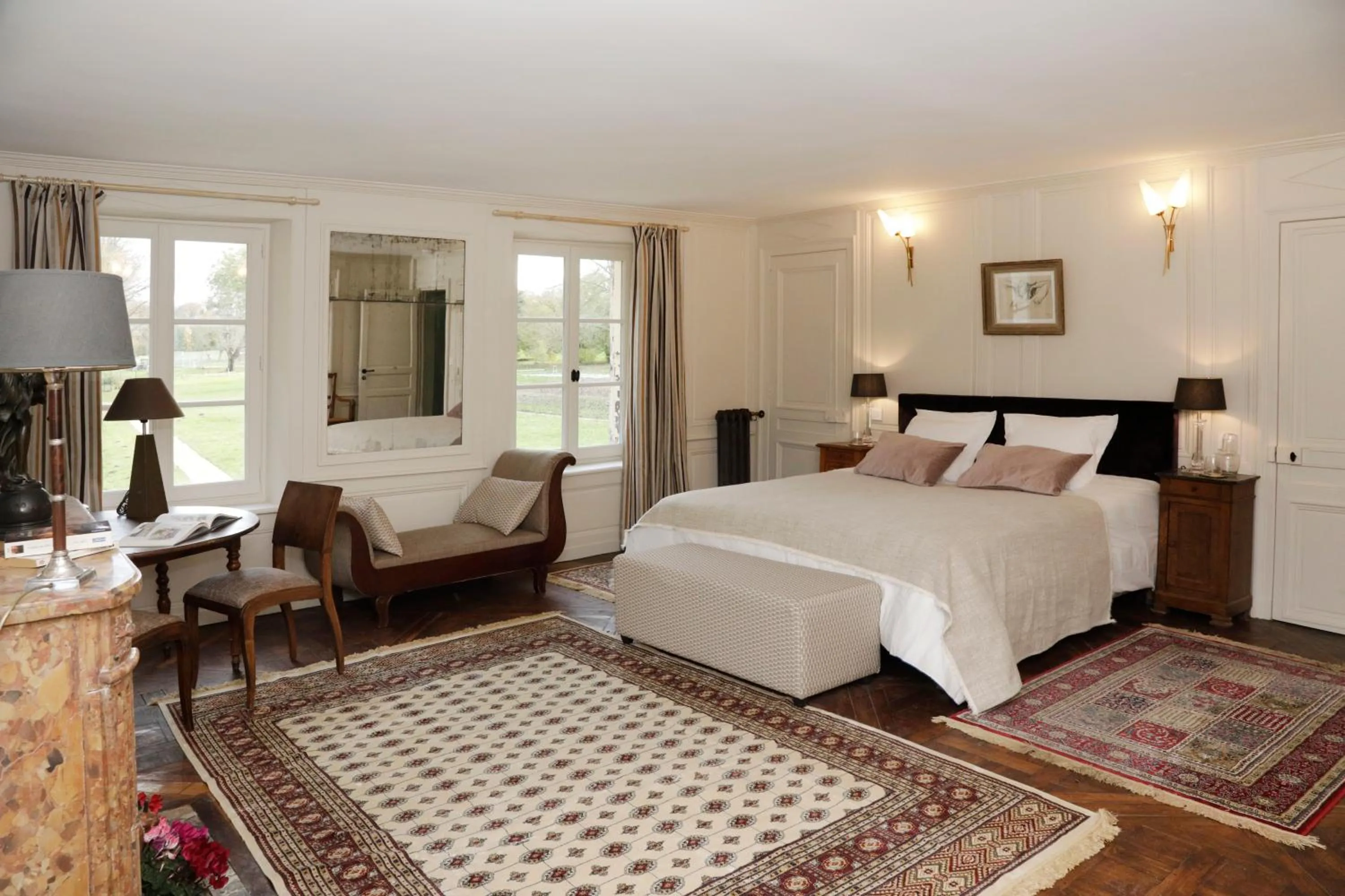 Photo of the whole room, Bed in Domaine du Plessis