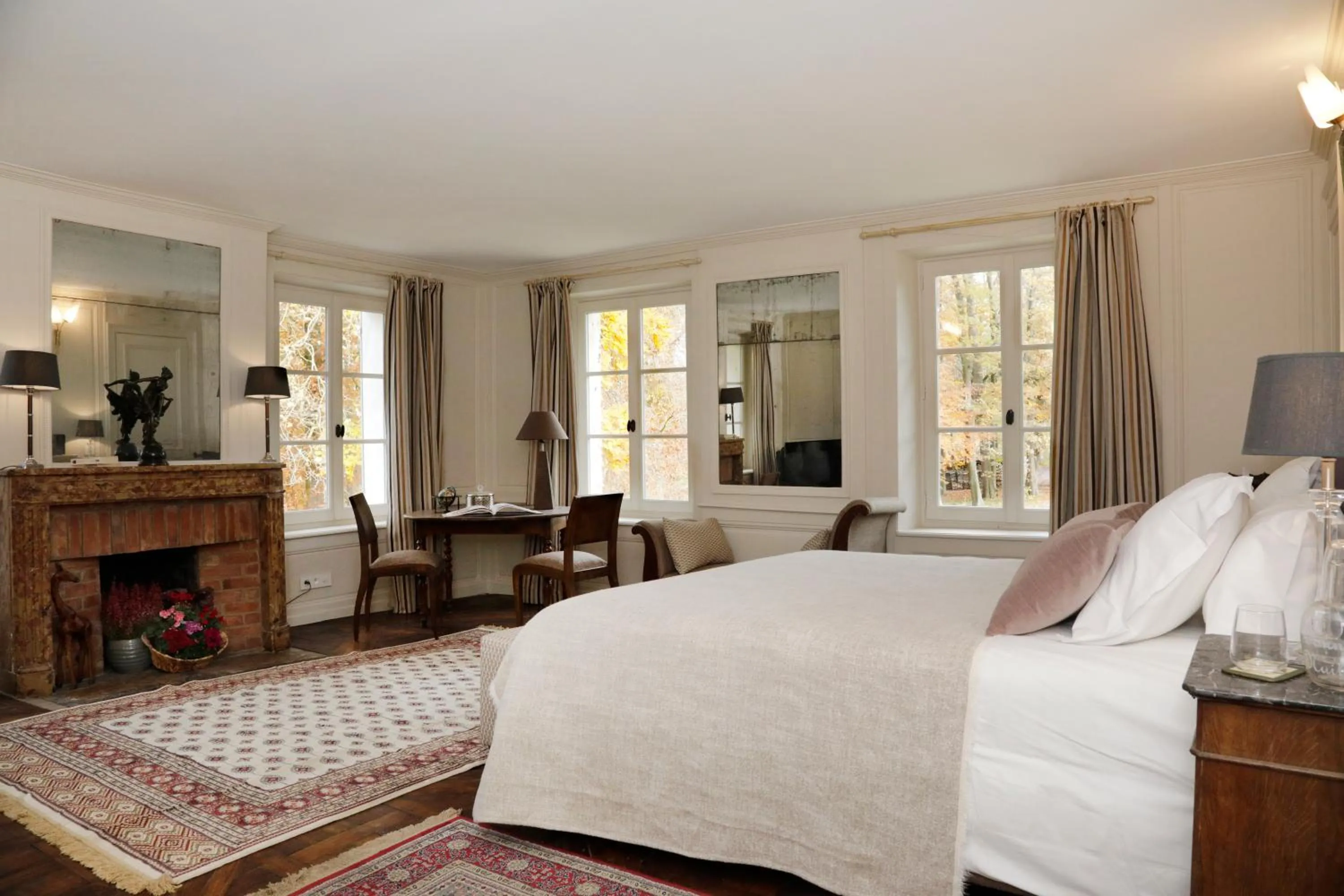 Photo of the whole room, Bed in Domaine du Plessis